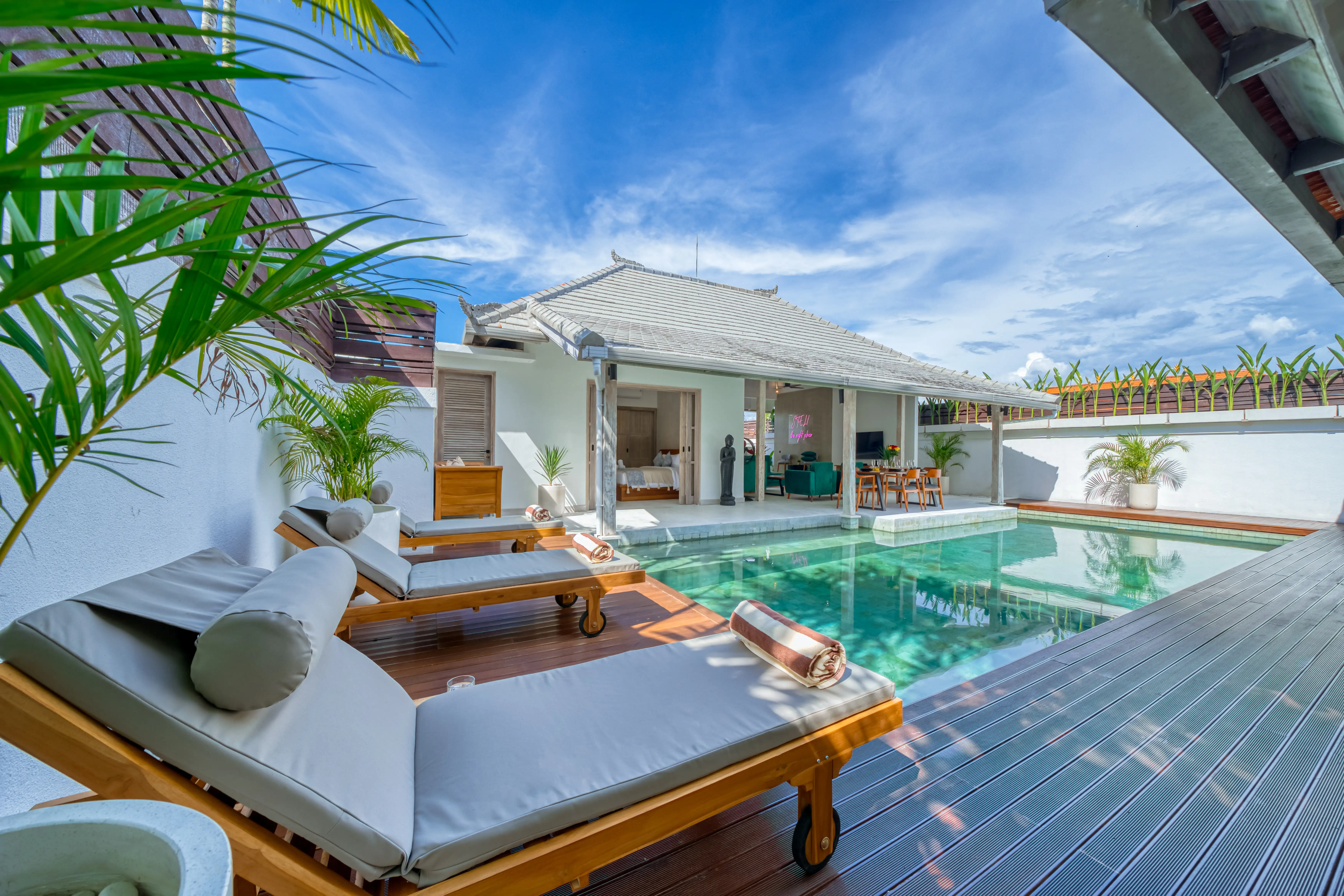 Villa 350m² in Indonesia, Seminyak. Priced at 245000$ rent photo-25