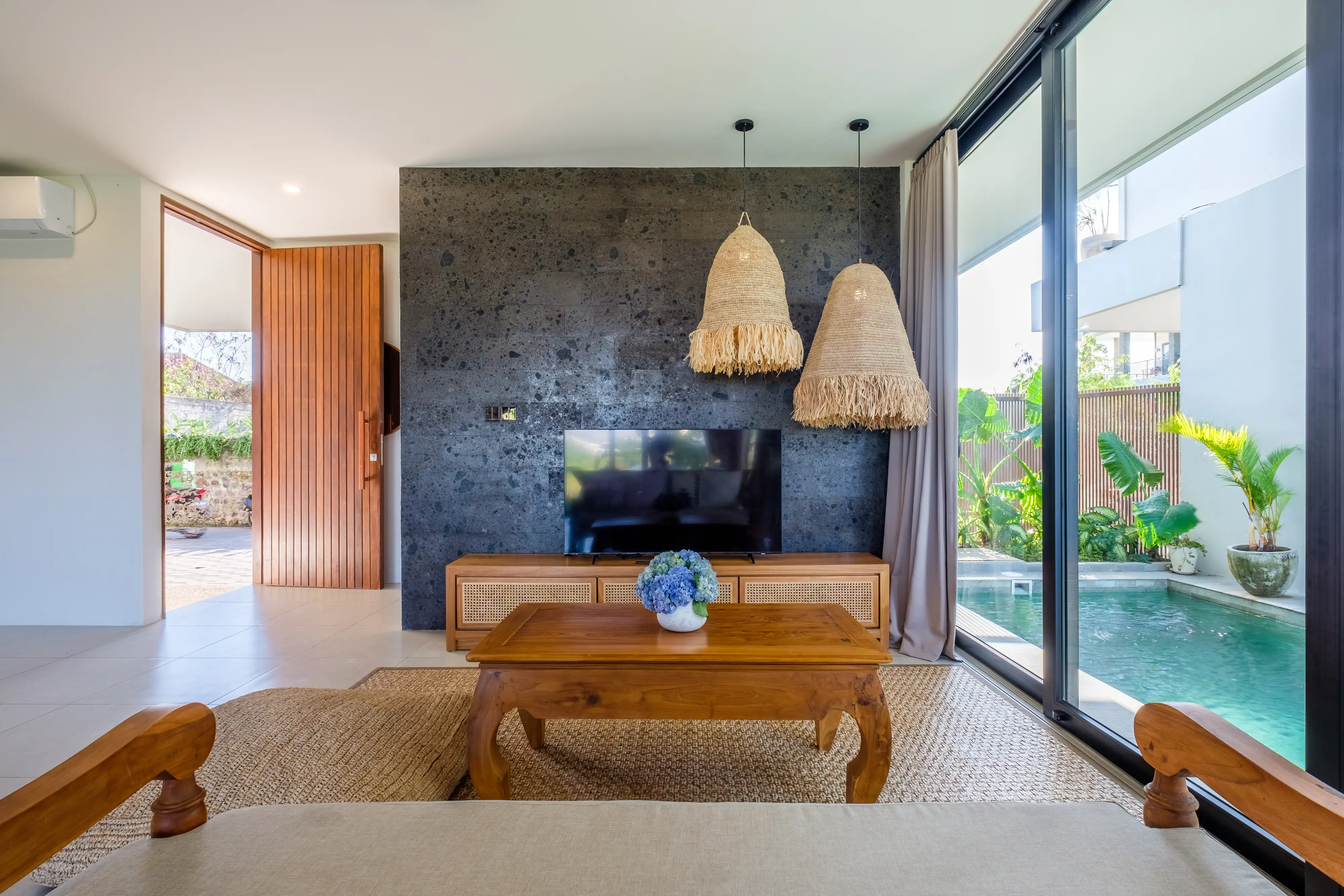 Villa 200m² in Indonesia, Canggu. Priced at 409000$ rent photo-2