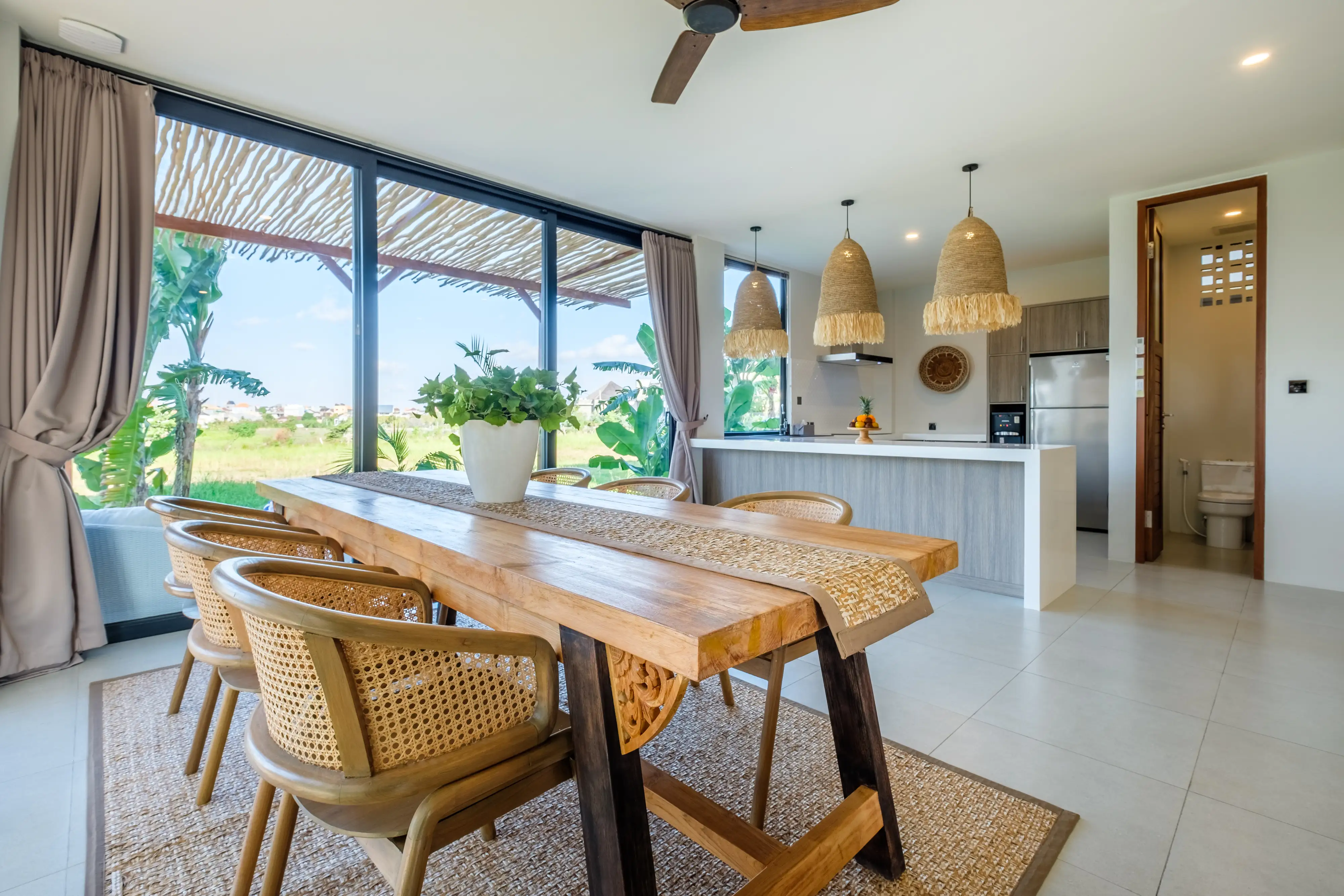 Villa 200m² in Indonesia, Canggu. Priced at 409000$ rent photo-22