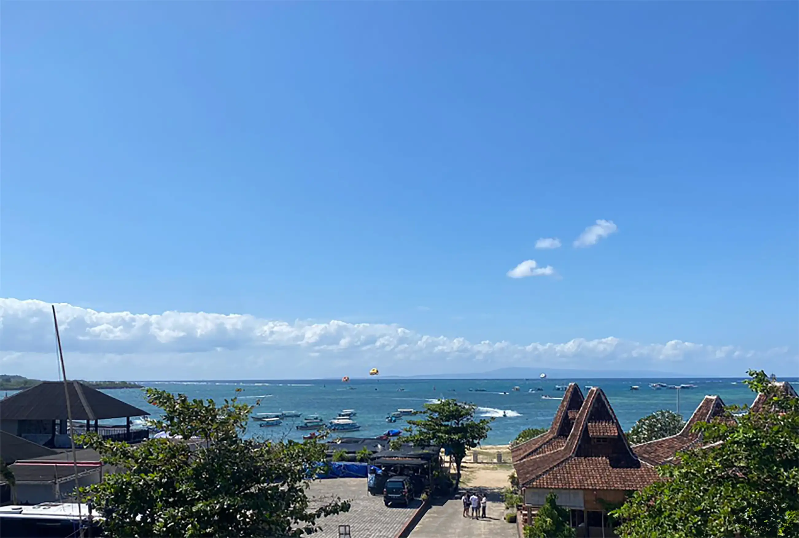 Flat 737m² in Indonesia, Bukit. Priced at 277200$ rent photo-1