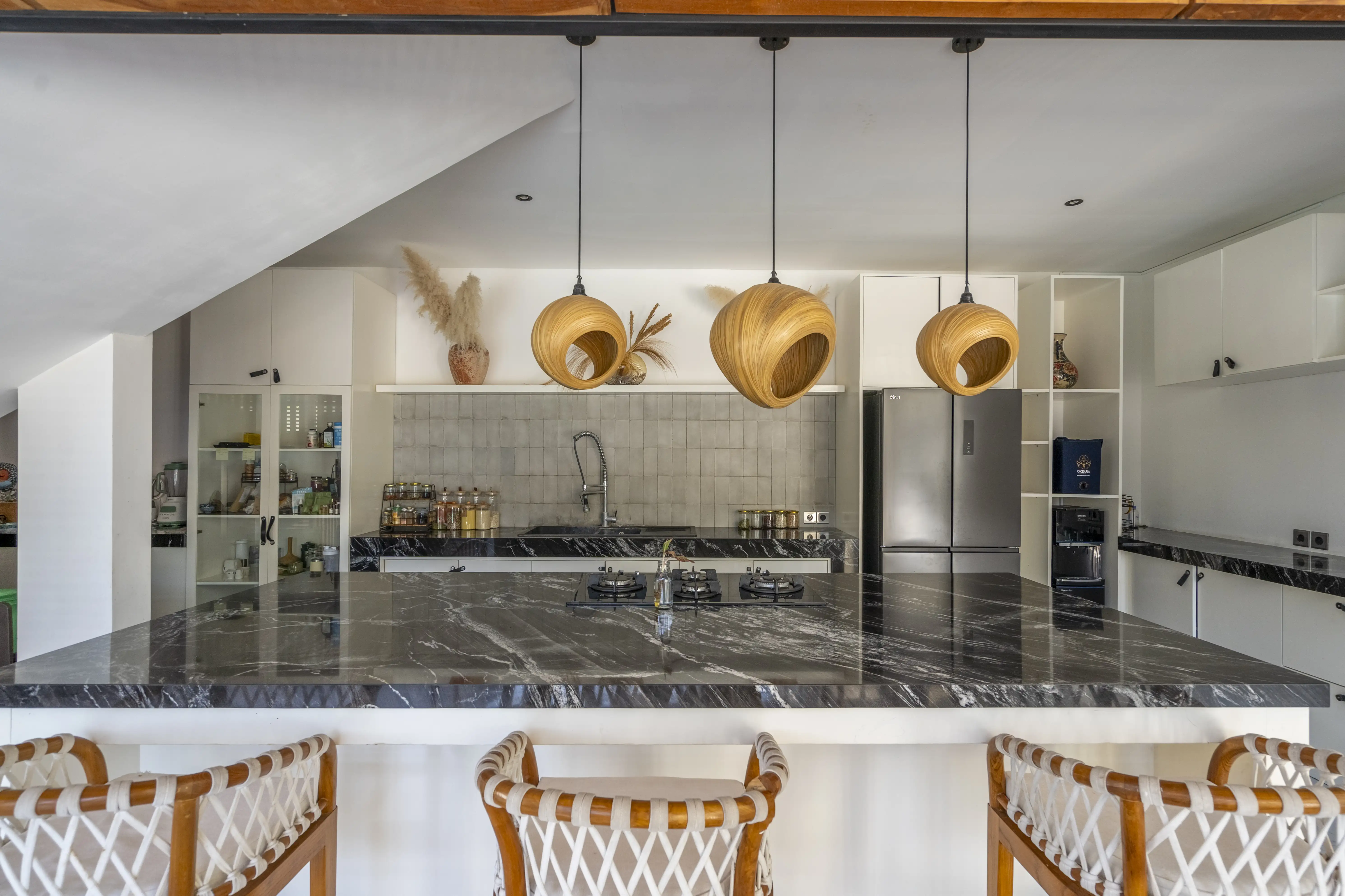Villa 600m² in Indonesia, Canggu. Priced at 1200000$ rent photo-3