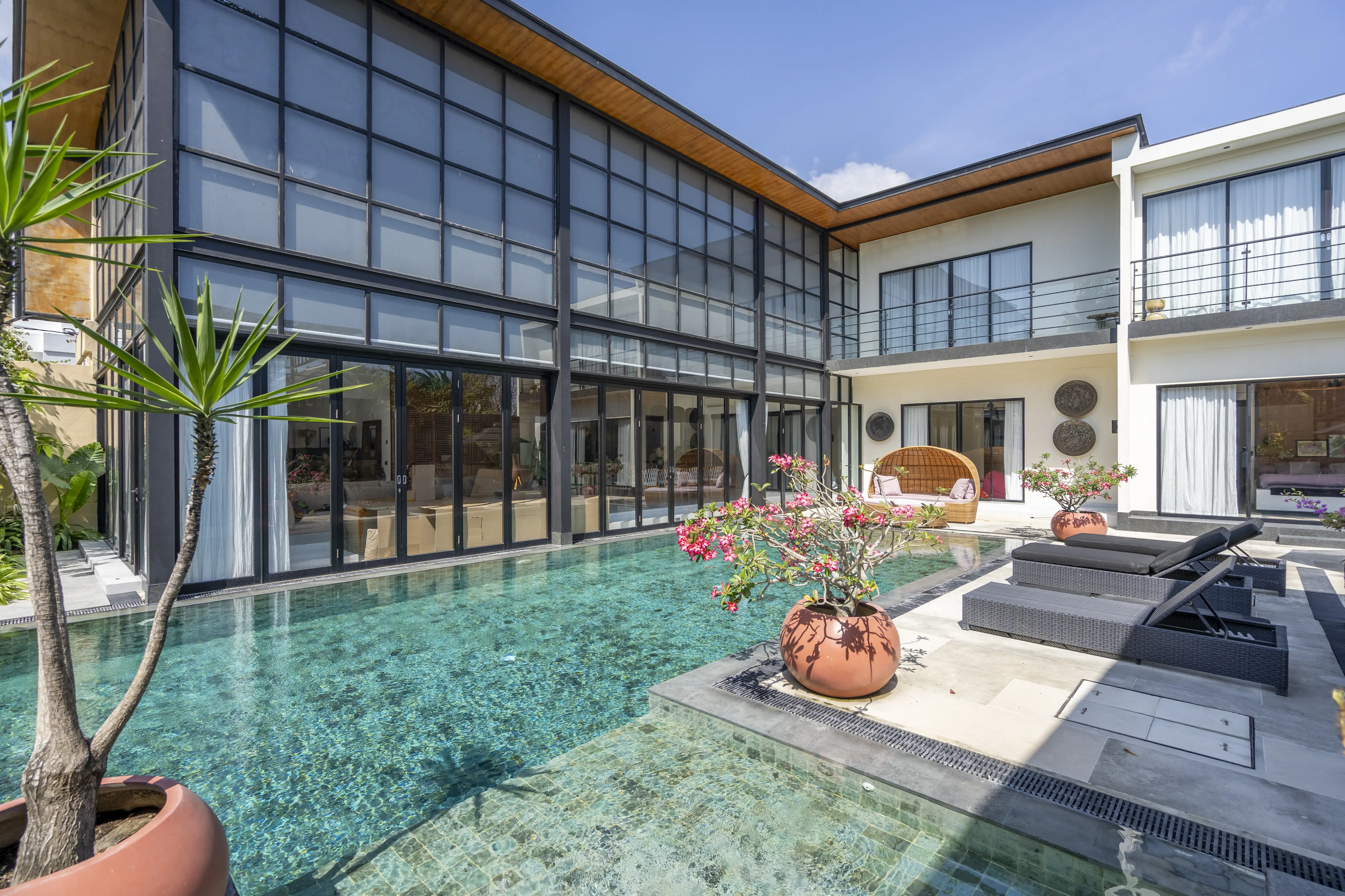 Villa 600m² in Indonesia, Canggu. Priced at 1200000$ rent photo-20