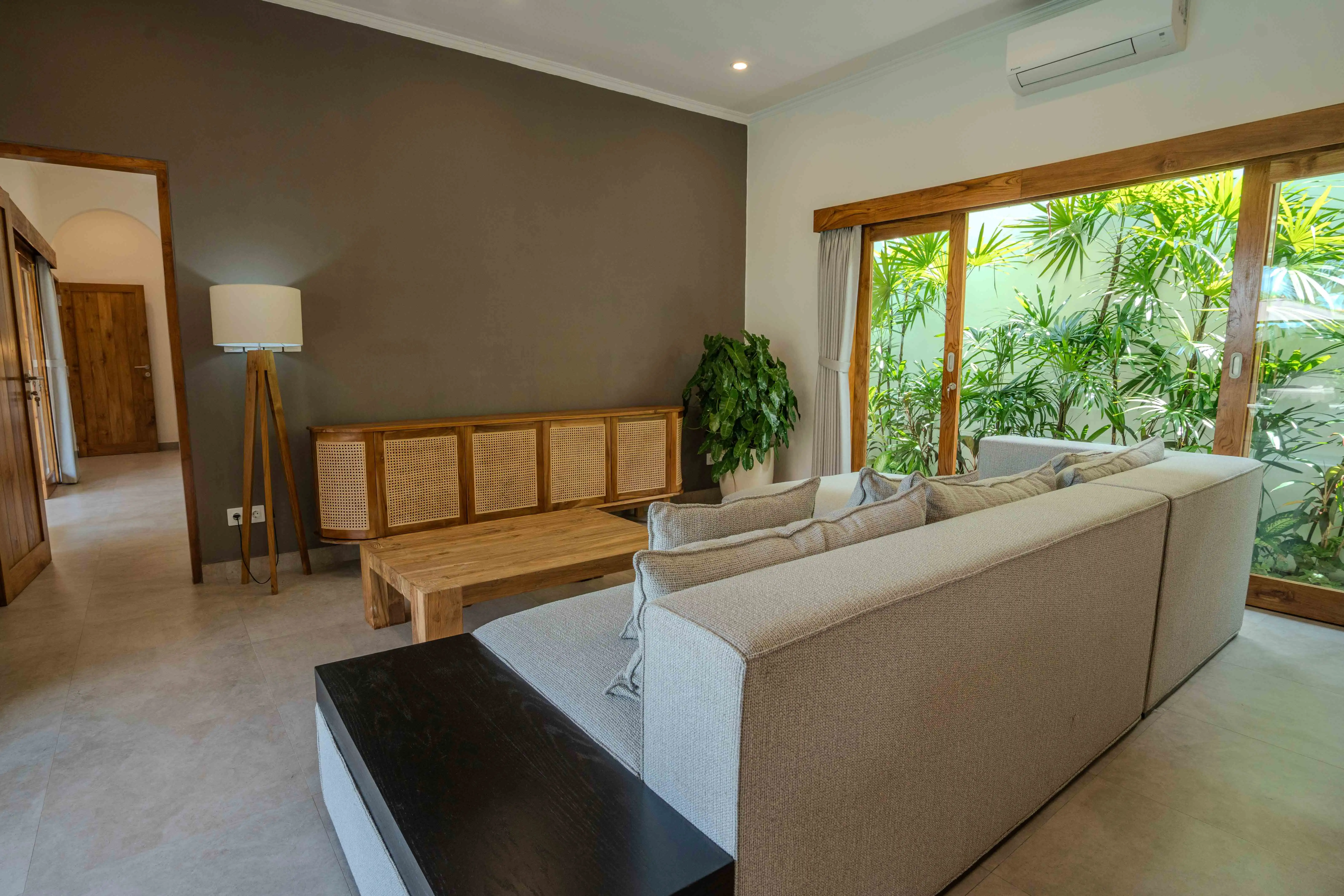 Villa 240m² in Indonesia, Canggu. Priced at 345000$ rent photo-6