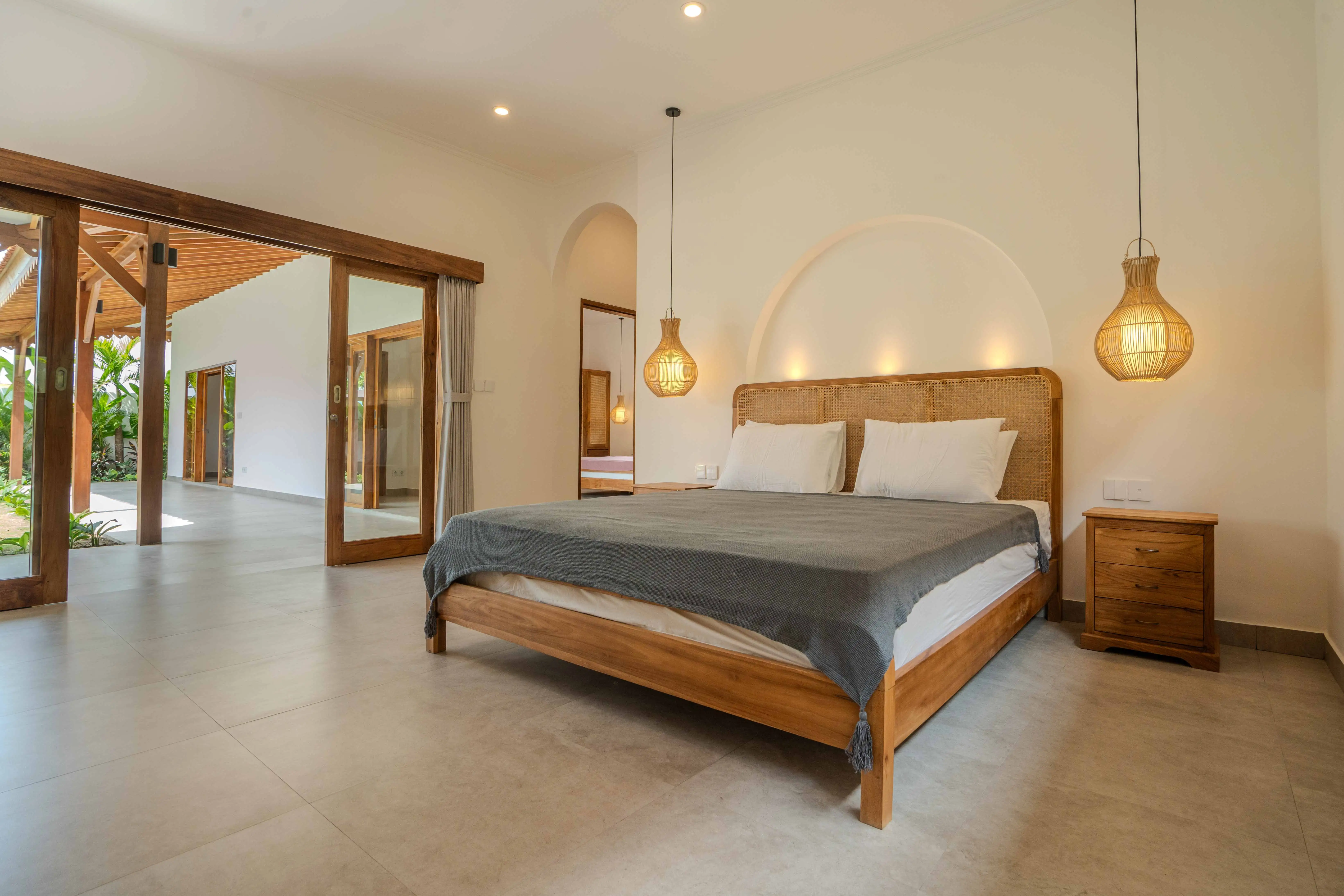 Villa 240m² in Indonesia, Canggu. Priced at 345000$ rent photo-15