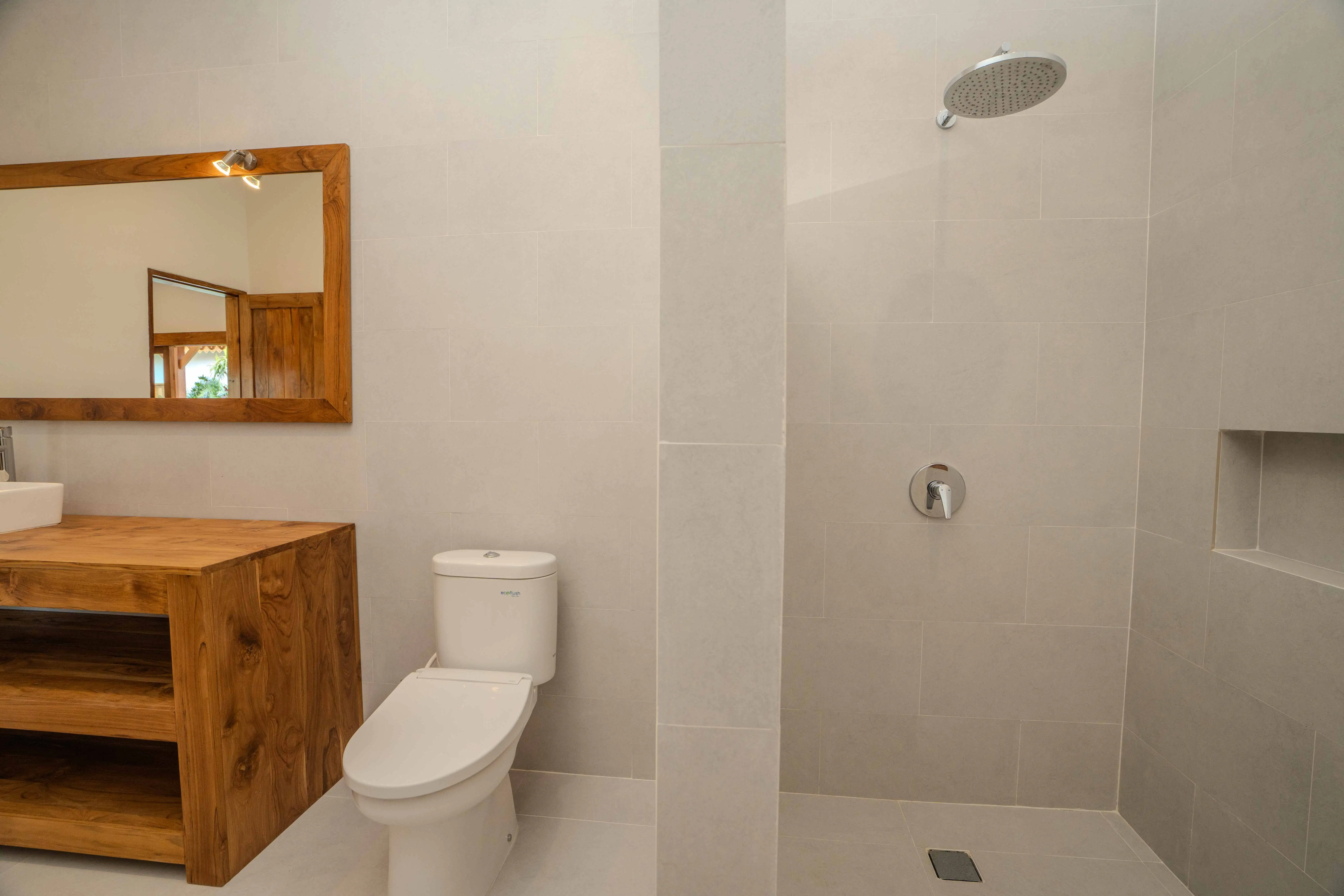 Villa 240m² in Indonesia, Canggu. Priced at 345000$ rent photo-18
