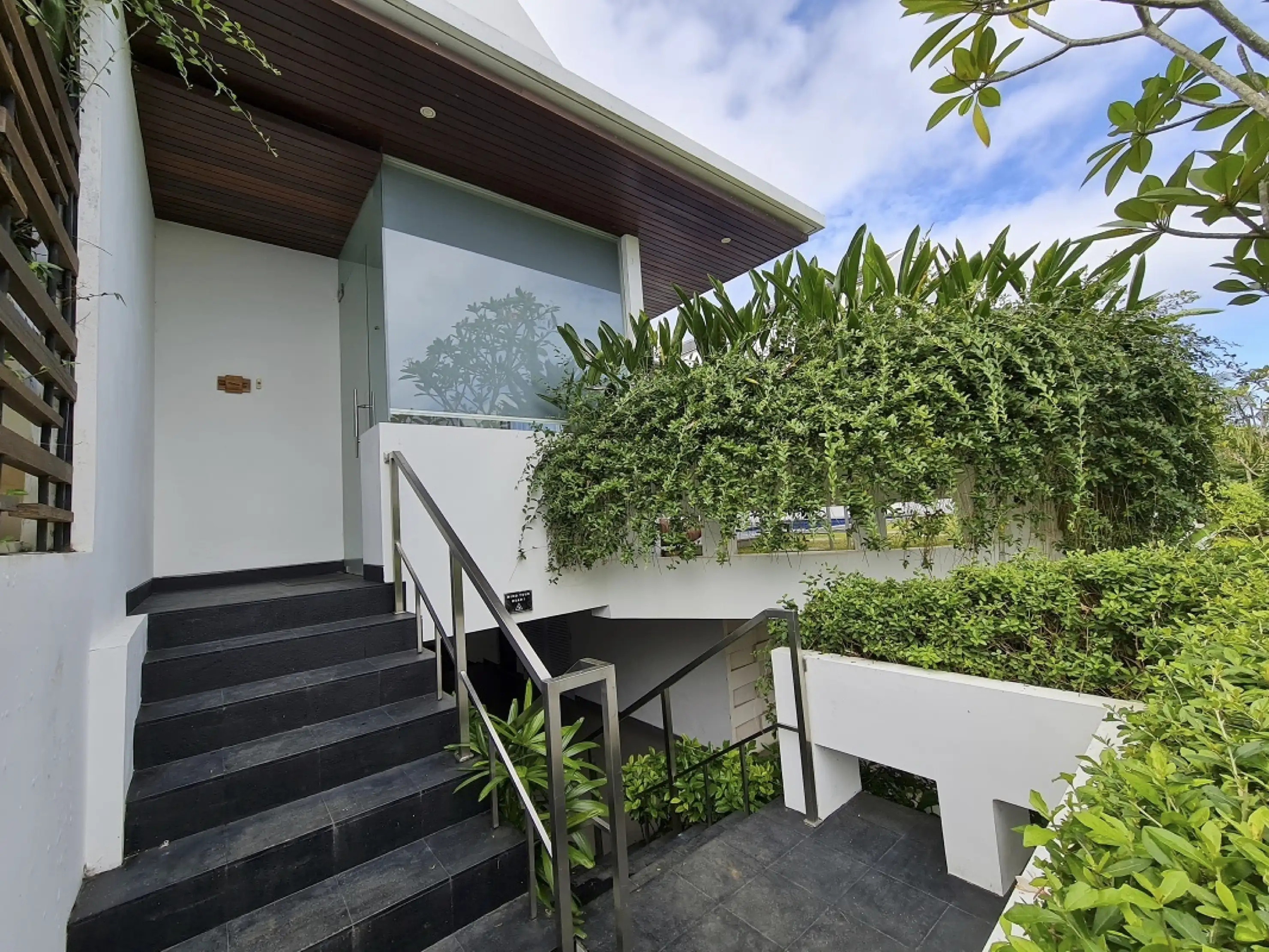 Villa 190m² in Indonesia, Bukit. Priced at 286714$ rent photo-9