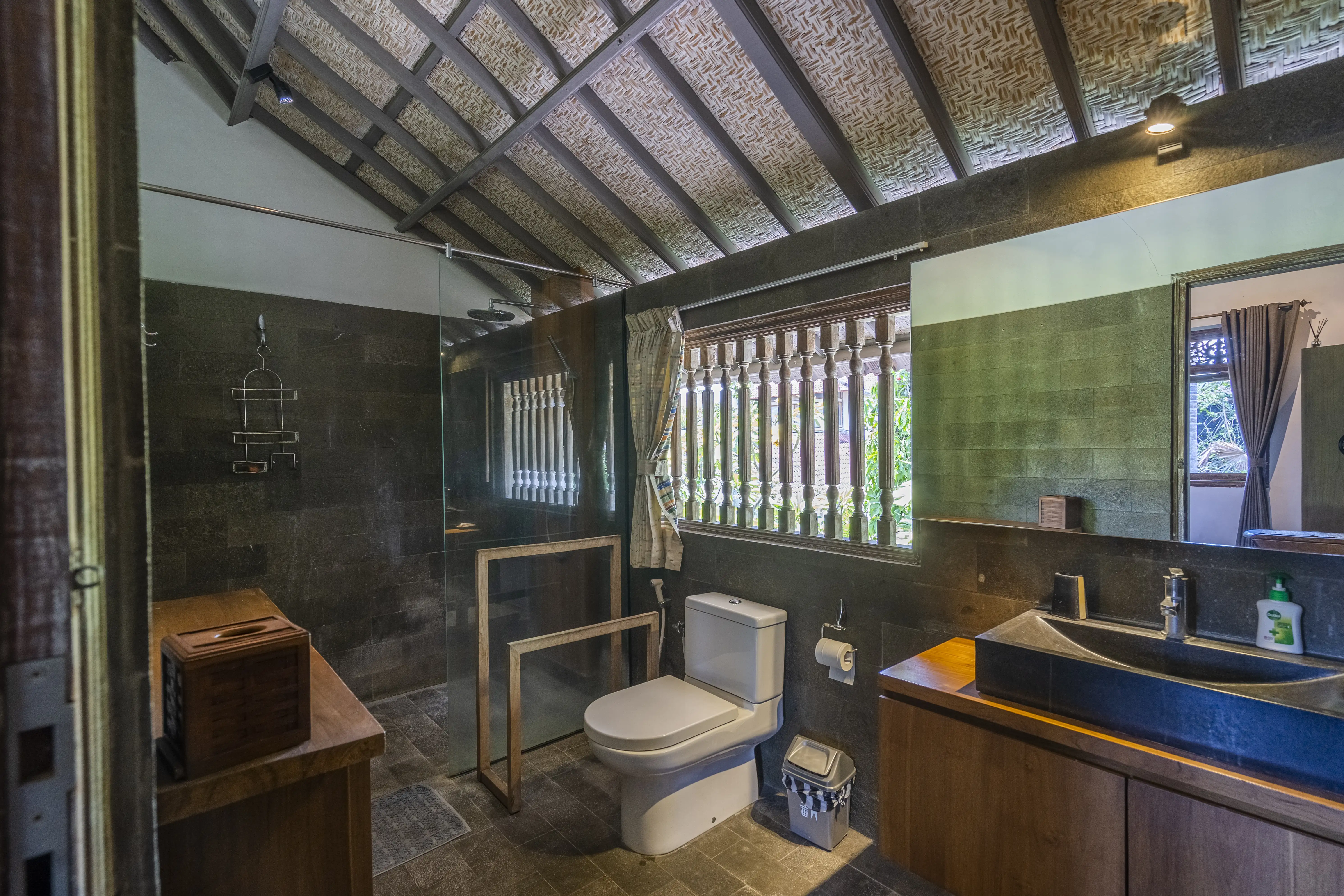 Villa 180m² in Indonesia, Seminyak. Priced at 375914$ rent photo-3