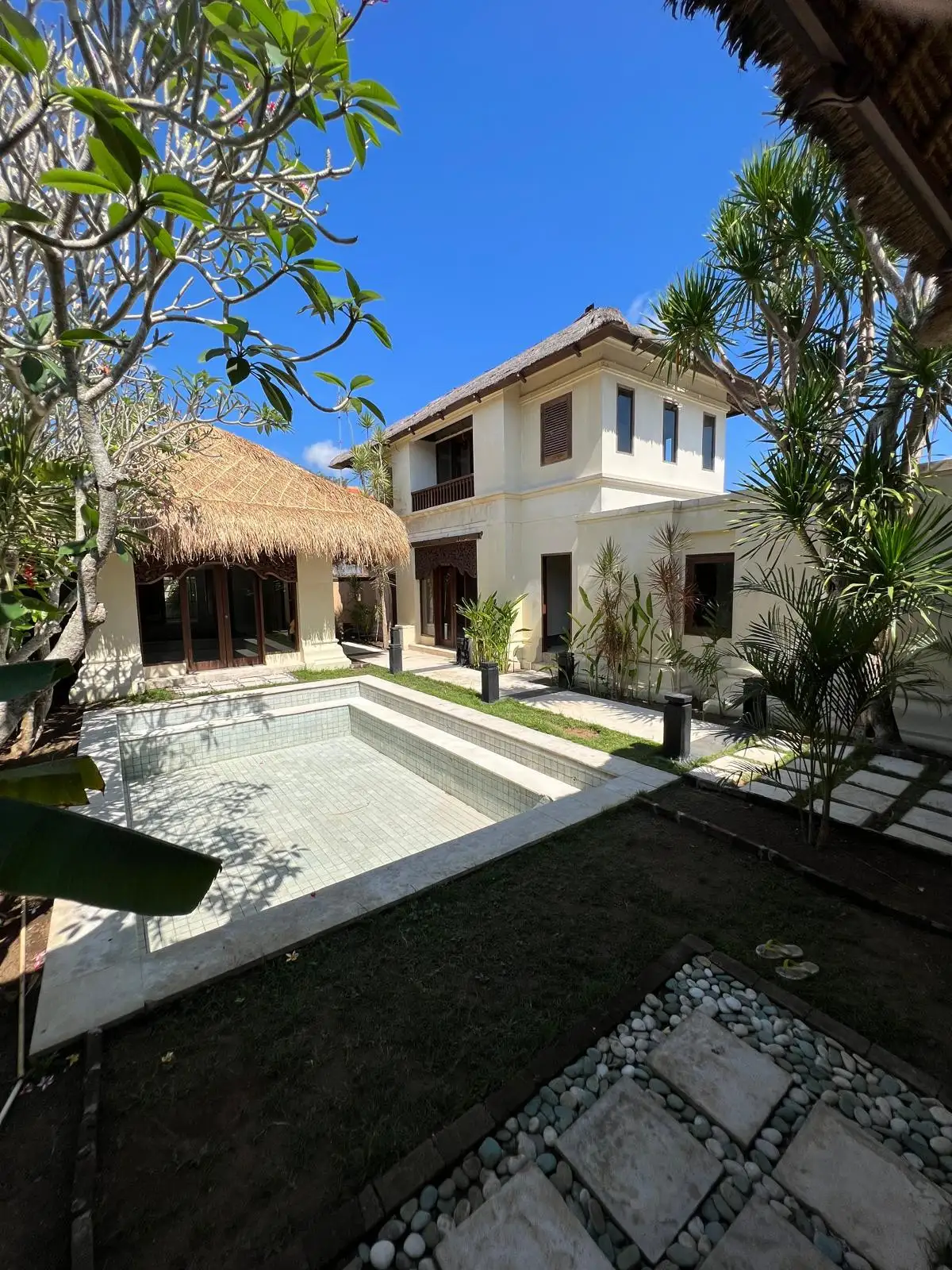 Villa 350m² in Indonesia, Bukit. Priced at 178934$ rent photo-4