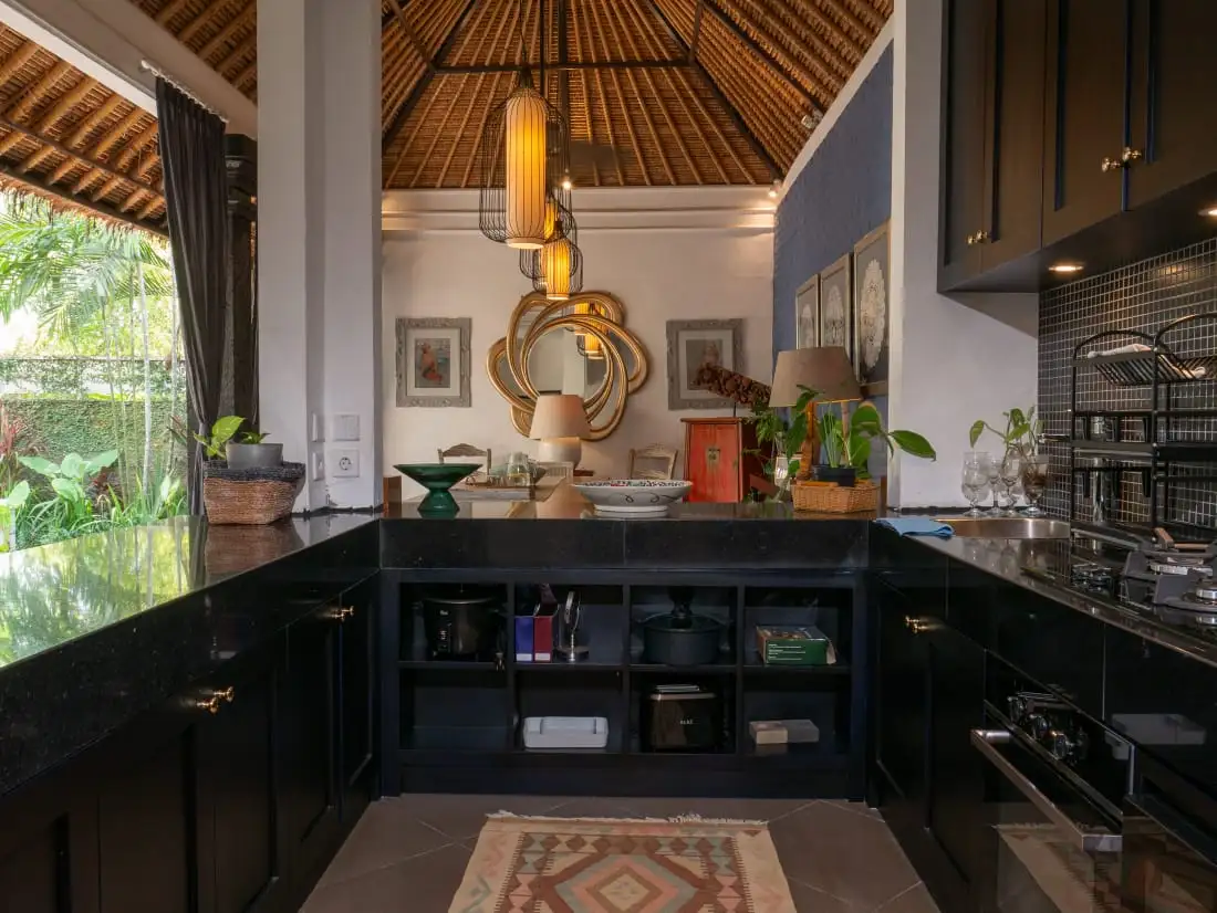 Villa 350m² in Indonesia, Tabanan. Priced at 414142$ rent photo-10
