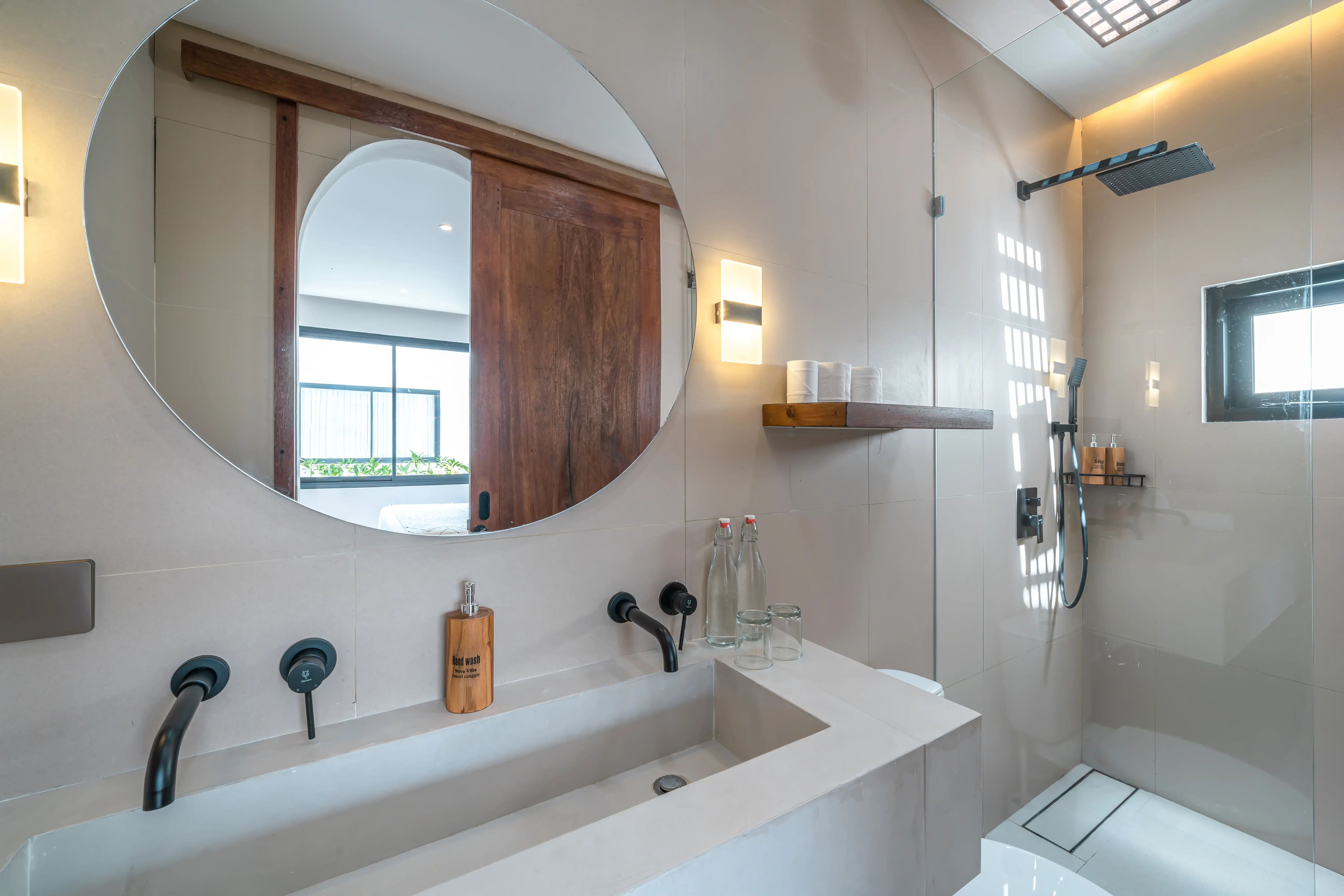 Villa 107m² in Indonesia, Canggu. Priced at 235000$ rent photo-18