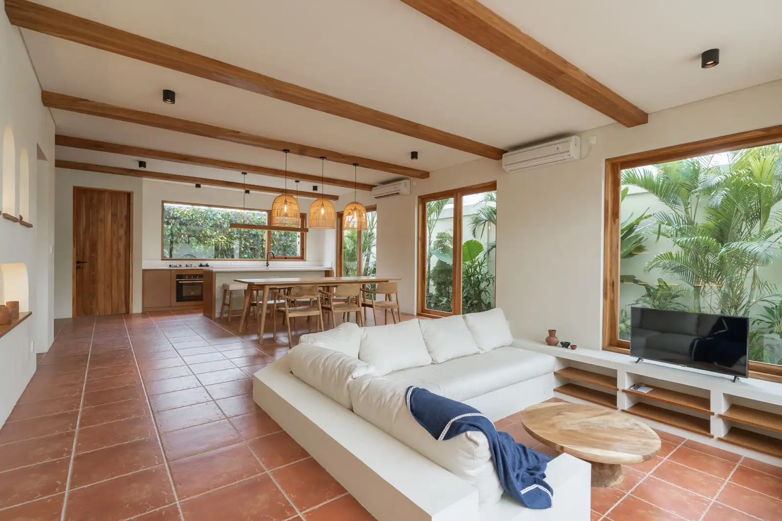 Villa 152m² in Indonesia, Canggu. Priced at 322793$ rent photo-10