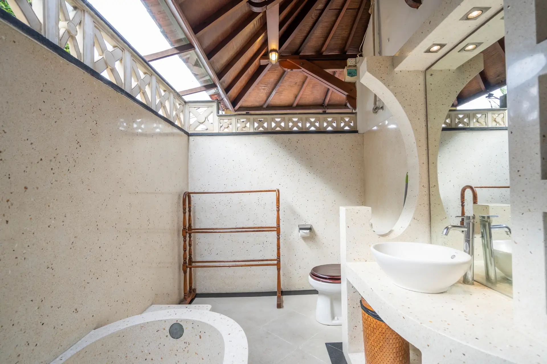 Villa 170m² in Indonesia, Seminyak. Priced at 250000$ rent photo-7