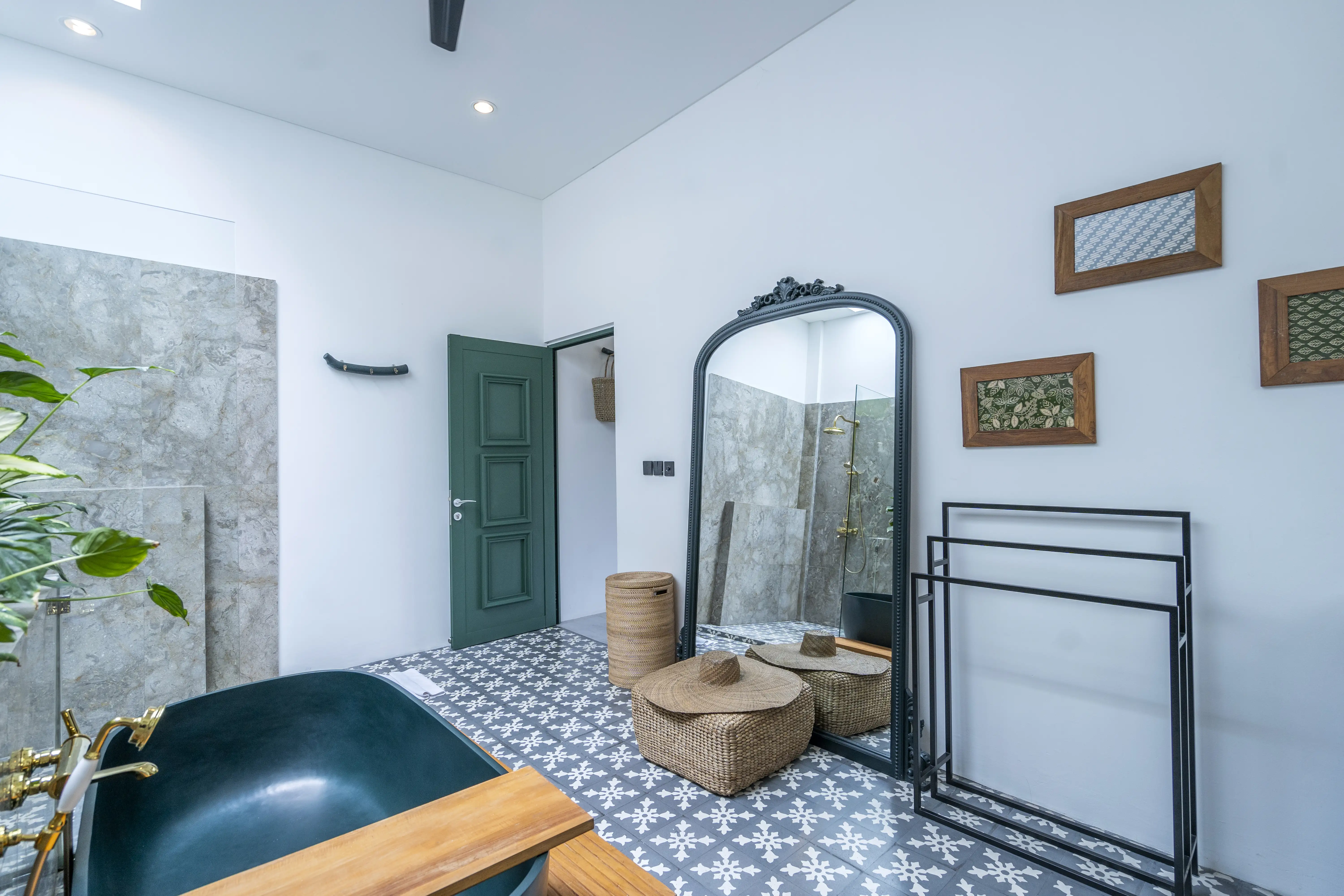 Villa 307m² in Indonesia, Canggu. Priced at 490000$ rent photo-13