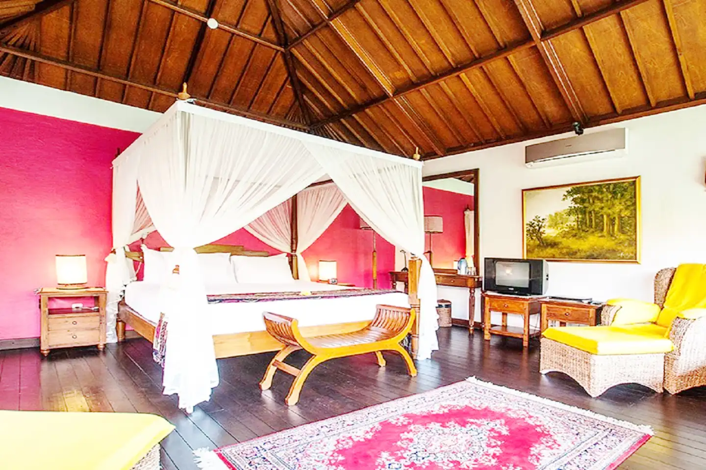 Villa 180m² in Indonesia, Seminyak. Priced at 300000$ rent photo-16