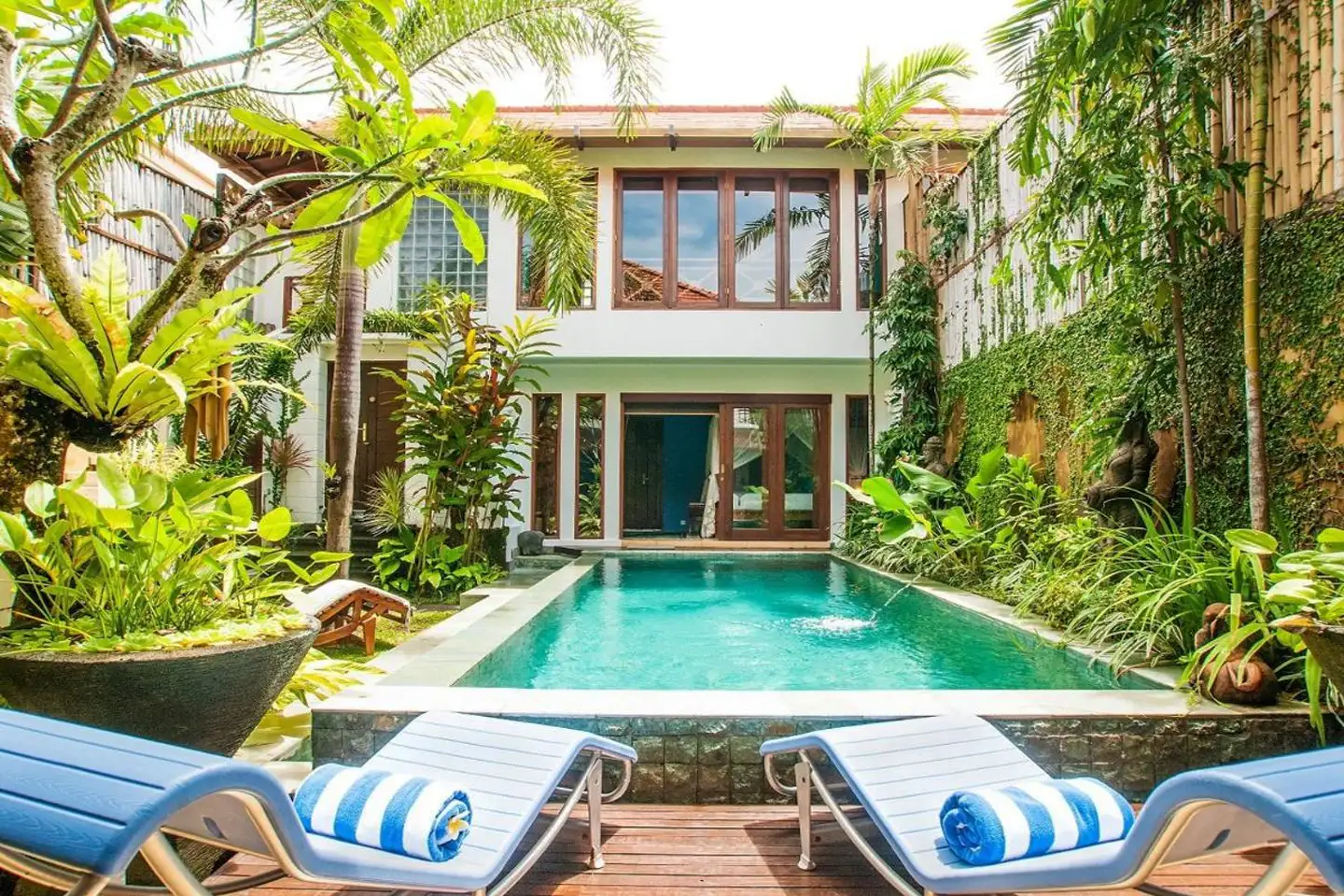 Villa 180m² in Indonesia, Seminyak. Priced at 300000$ rent photo-19