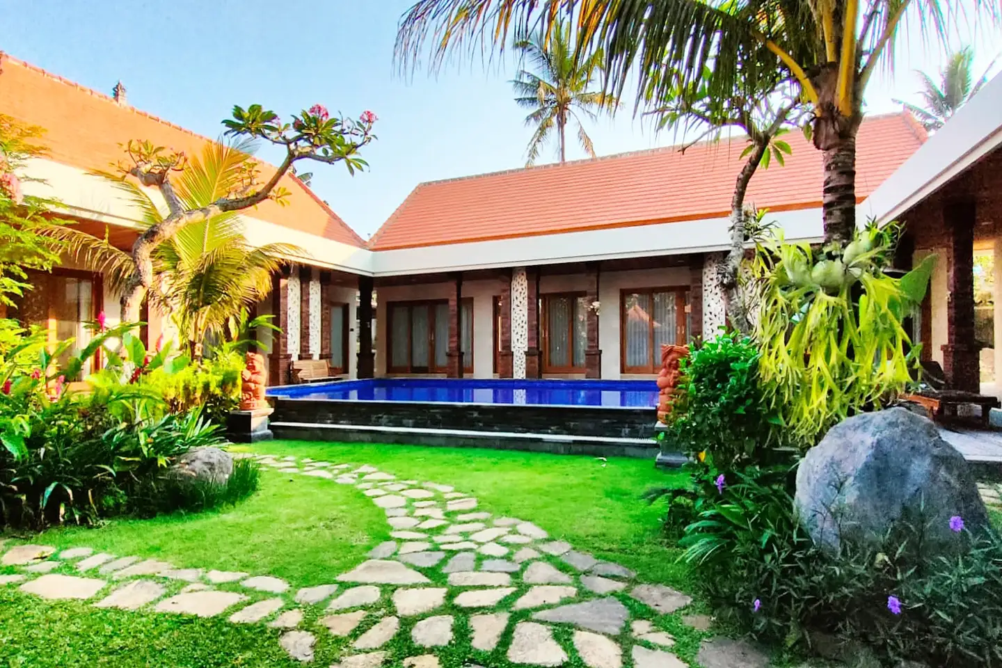 Villa 400m² in Indonesia, East-Bali. Priced at 323116$ rent photo-17