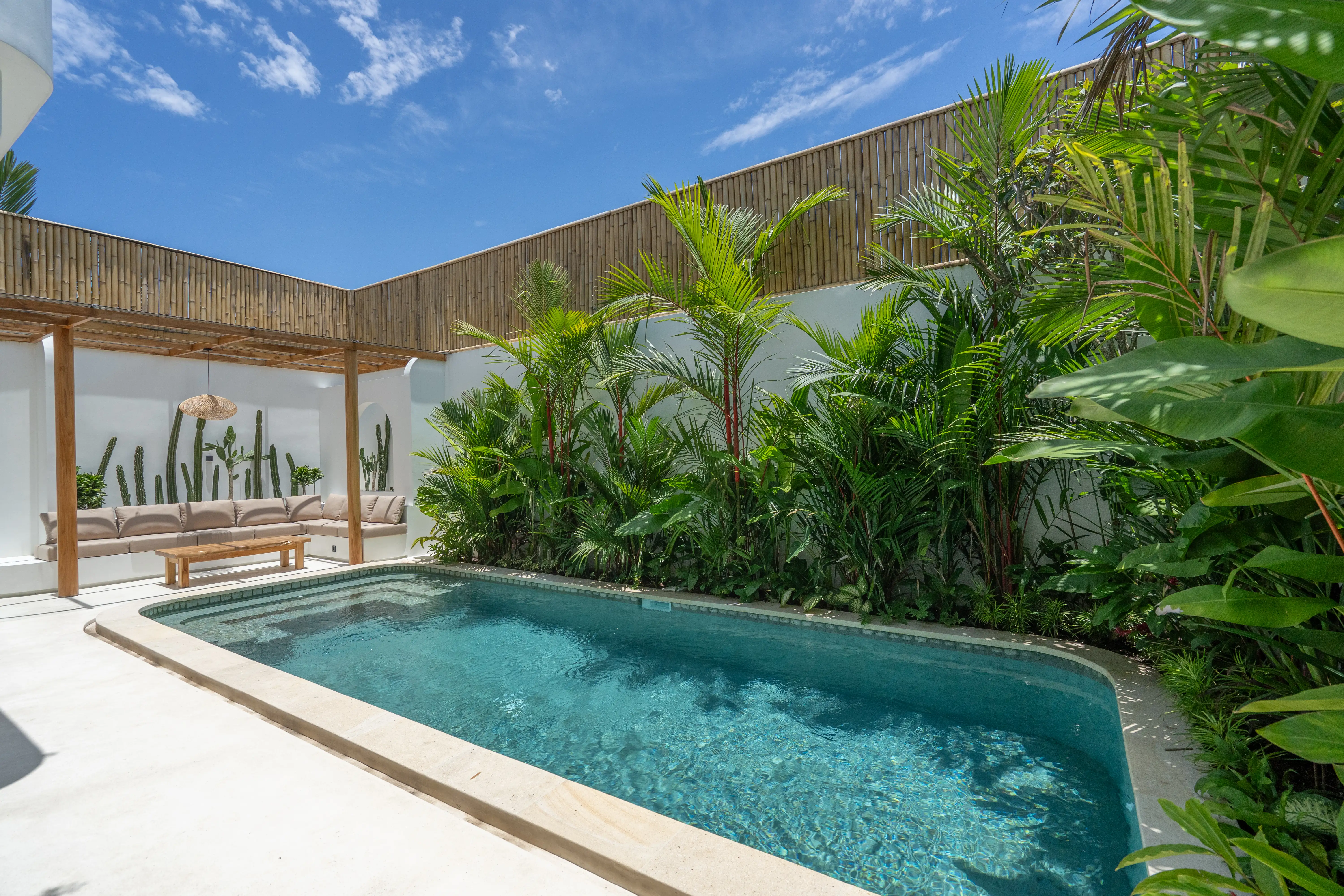 Villa 253m² in Indonesia, Umalas. Priced at 399000$ rent photo-1