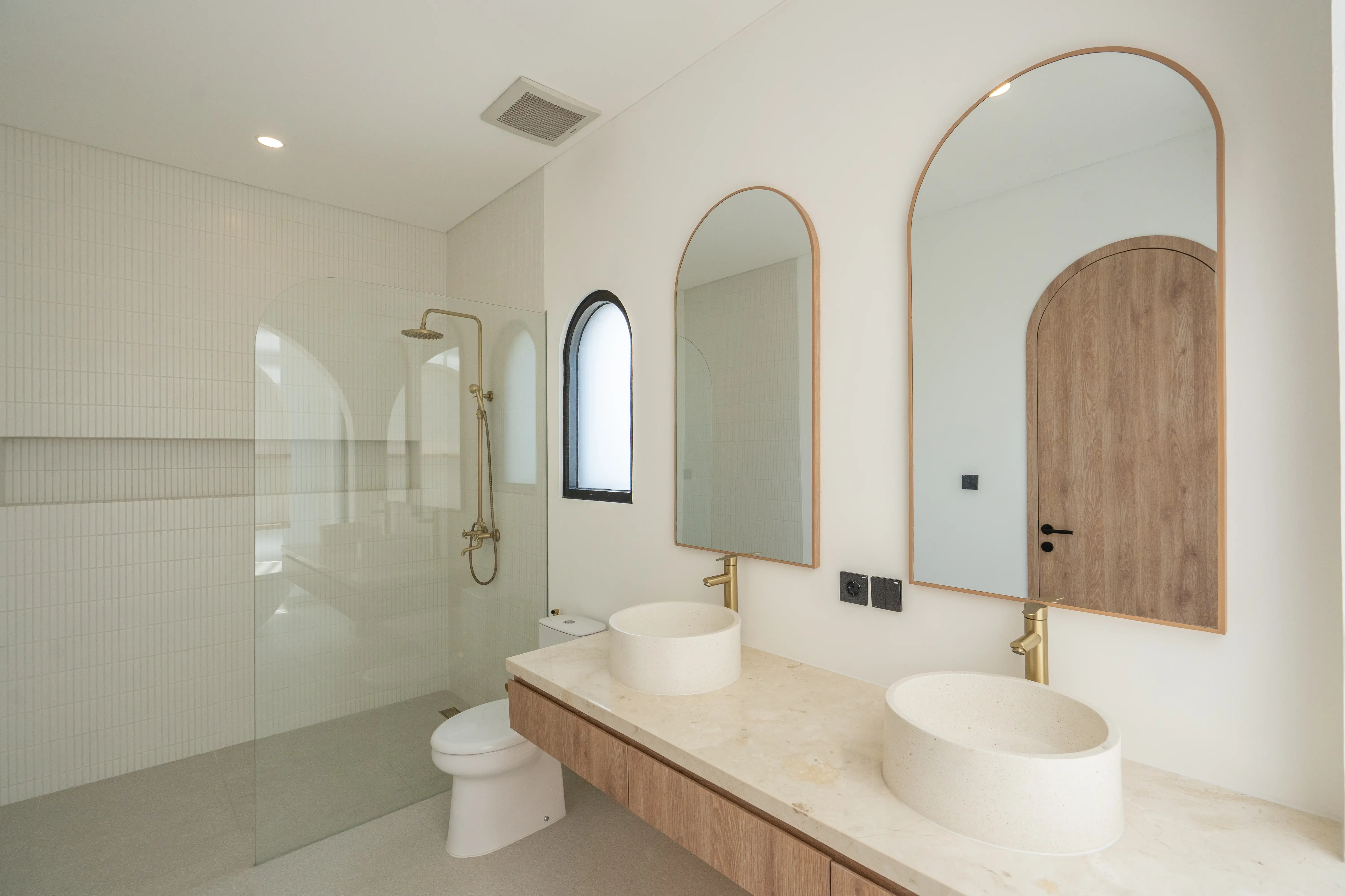 Villa 253m² in Indonesia, Umalas. Priced at 399000$ rent photo-6