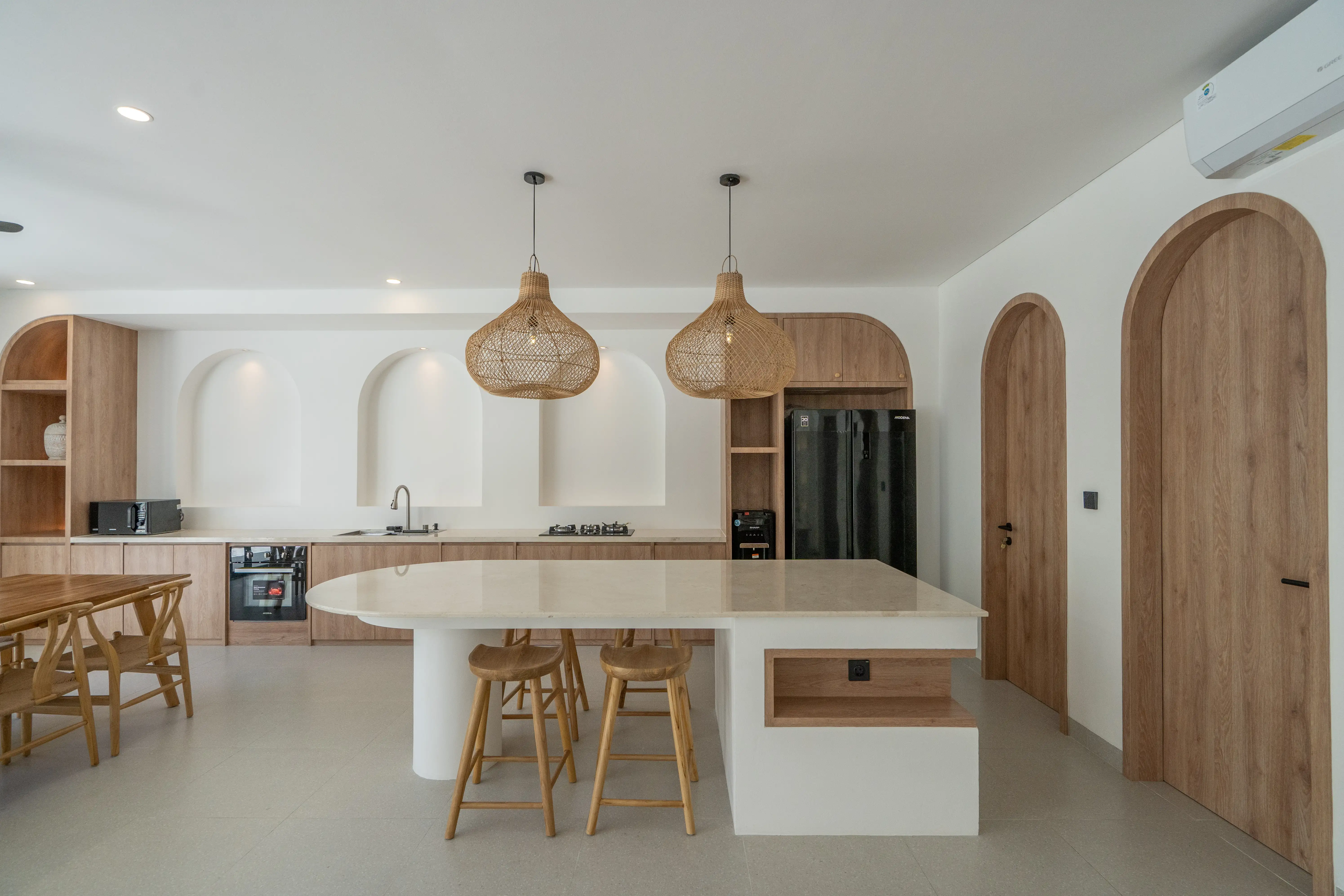 Villa 253m² in Indonesia, Umalas. Priced at 399000$ rent photo-21