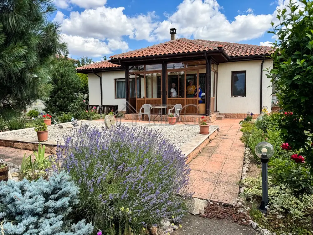 House 140m² in Bulgaria, Balchik. Priced at 211000€ rent photo-1