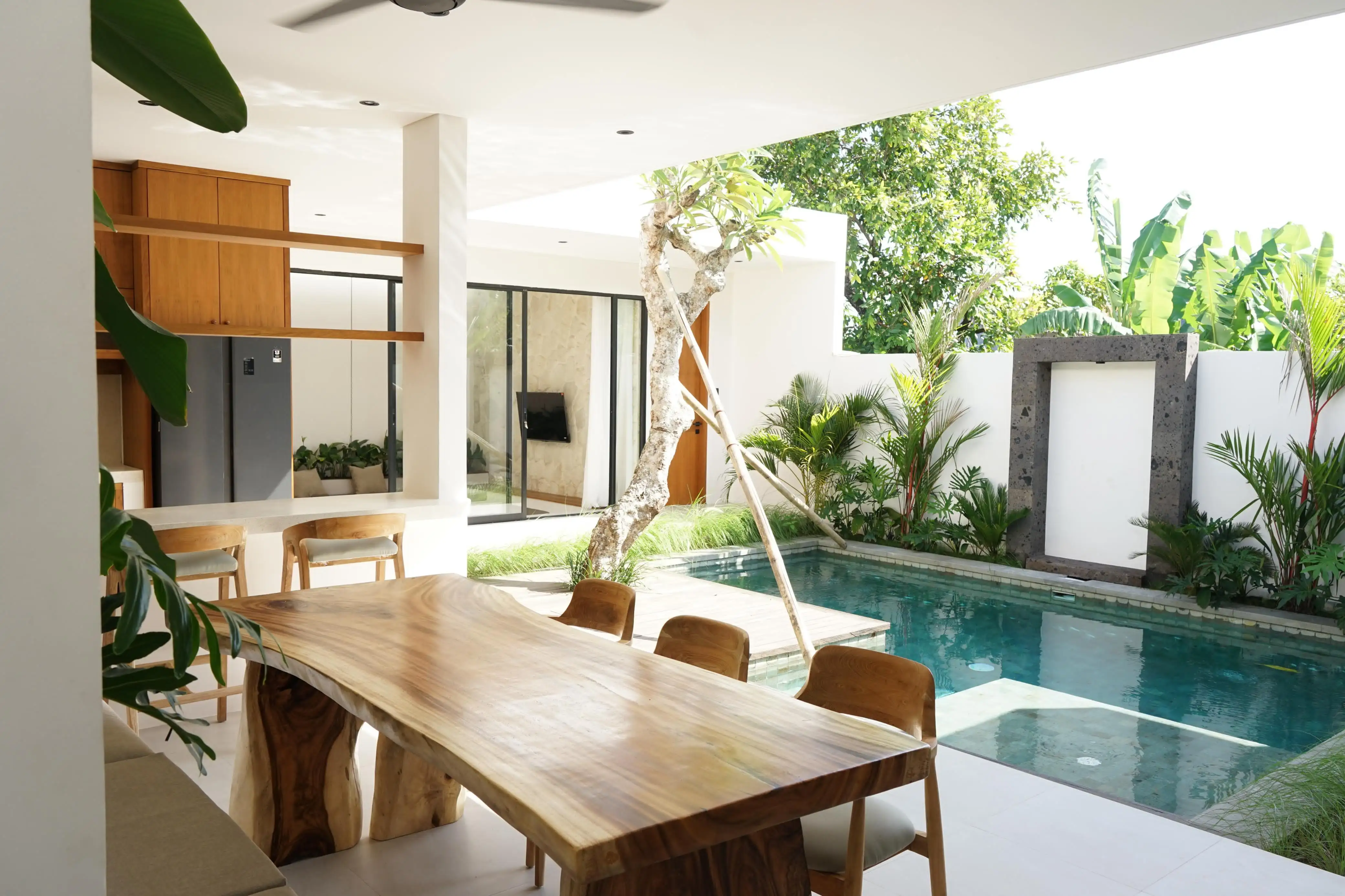 Villa 128m² in Indonesia, Canggu. Priced at 195000$ rent photo-11