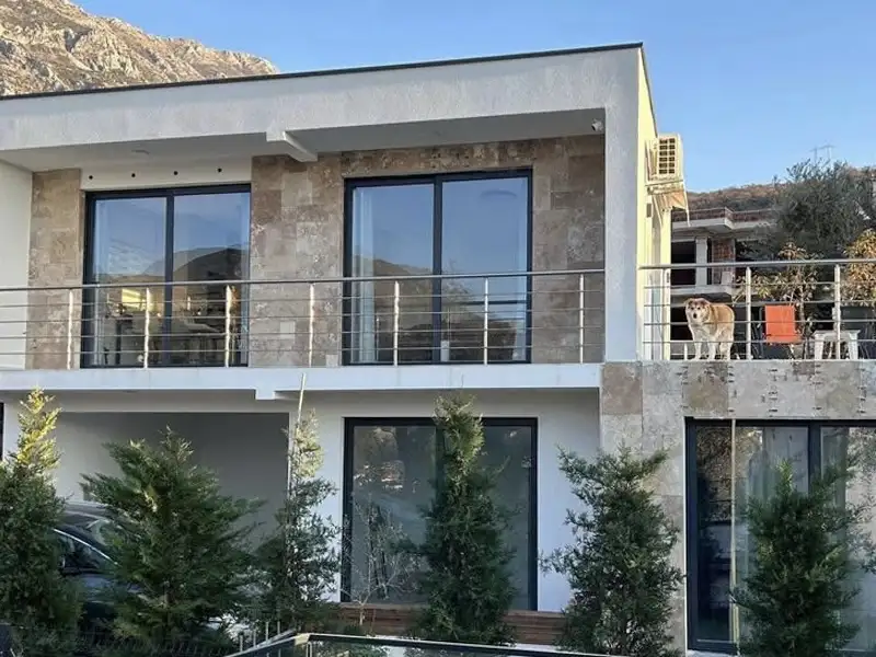 House 174m² in Montenegro, Zaljevo. Priced at 300000€ rent photo-1