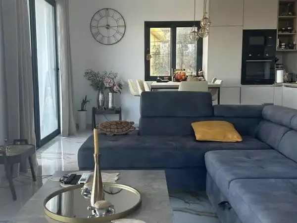 House 174m² in Montenegro, Zaljevo. Priced at 300000€ rent photo-3