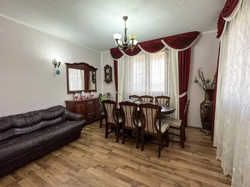 House 315m² in Montenegro, Zaljevo. Priced at 350000€ rent photo-5