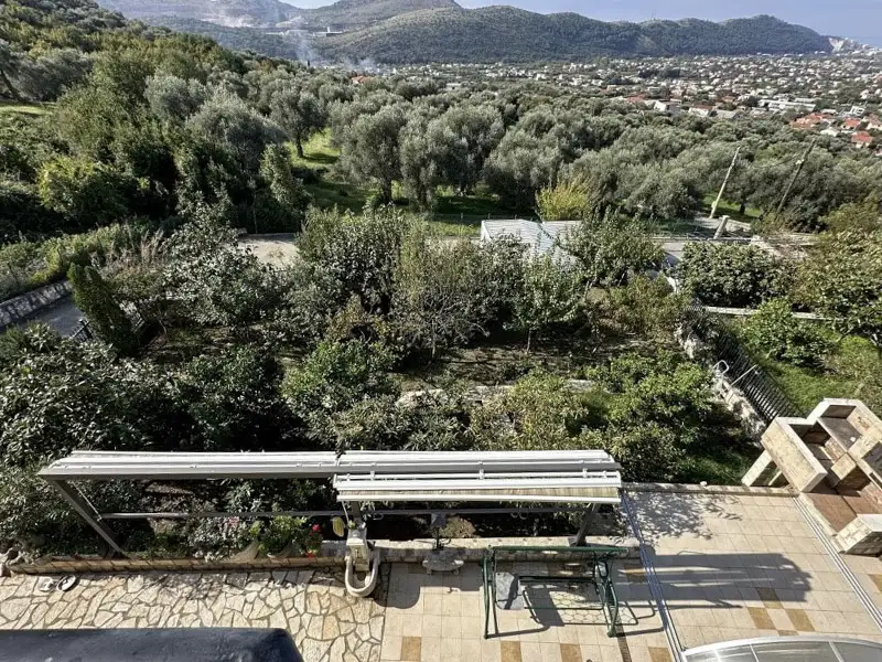 House 315m² in Montenegro, Zaljevo. Priced at 350000€ rent photo-7