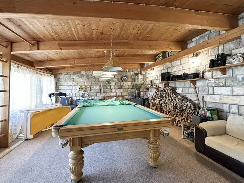 House 315m² in Montenegro, Zaljevo. Priced at 350000€ rent photo-23