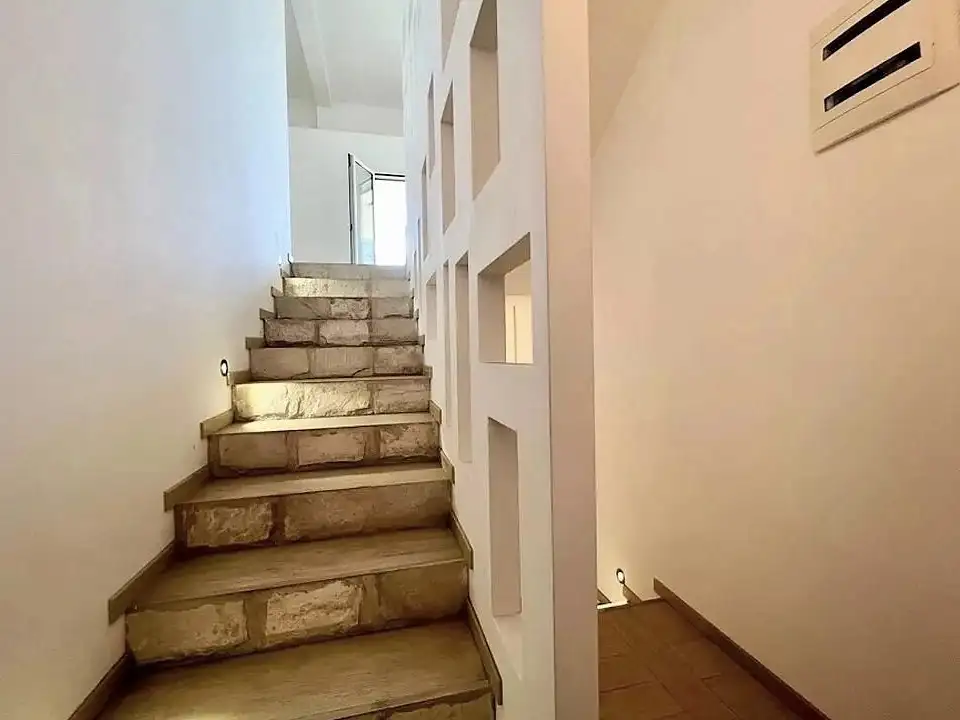 House 300m² in Montenegro, Morinj. Priced at 800000€ rent photo-14