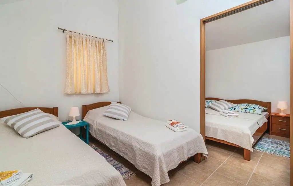 Hotels 255m² in Croatia, Rogoznica. Priced at 585000€ rent photo-10
