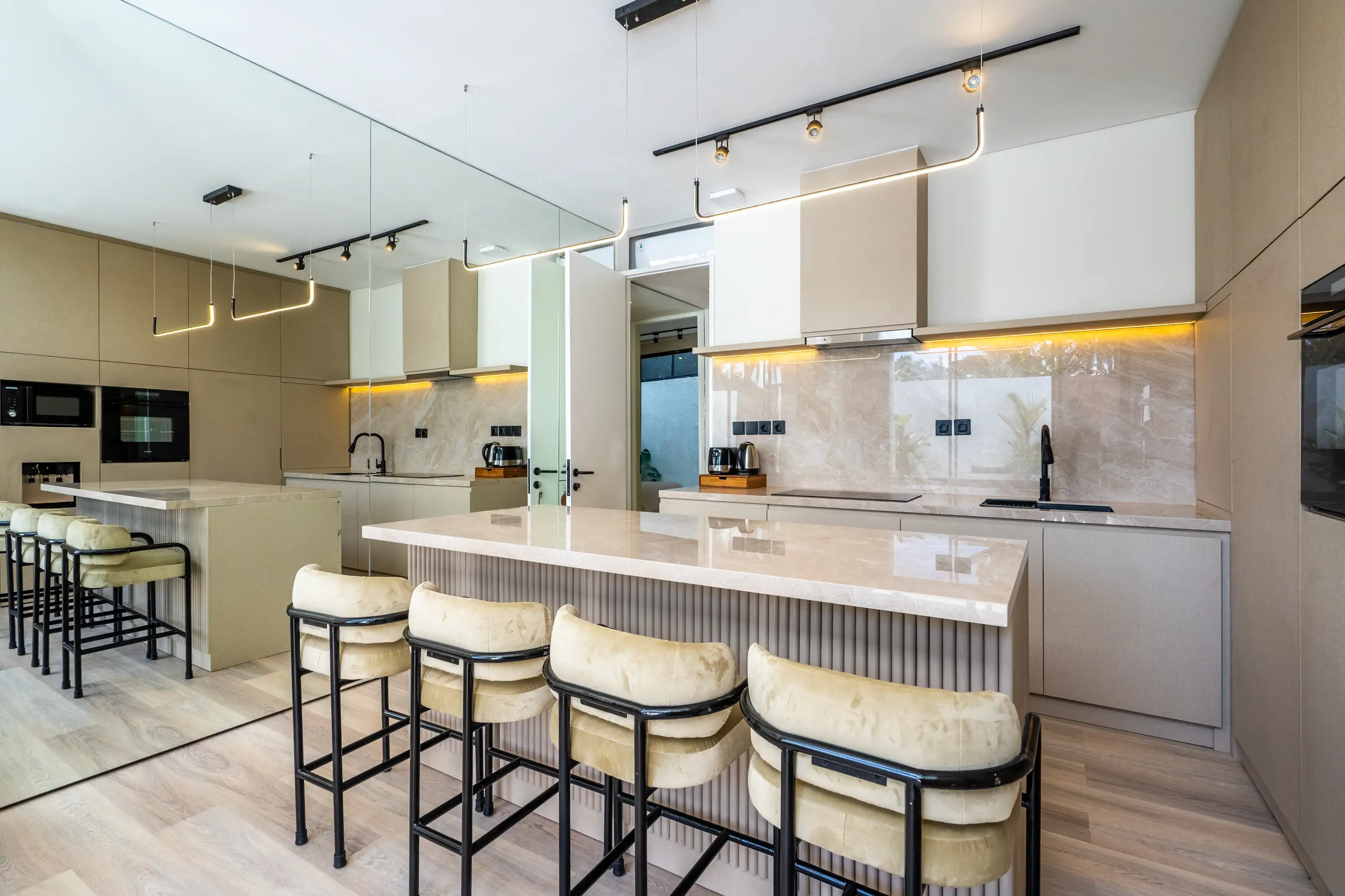 Villa 95m² in Indonesia, Canggu. Priced at 345000$ rent photo-34