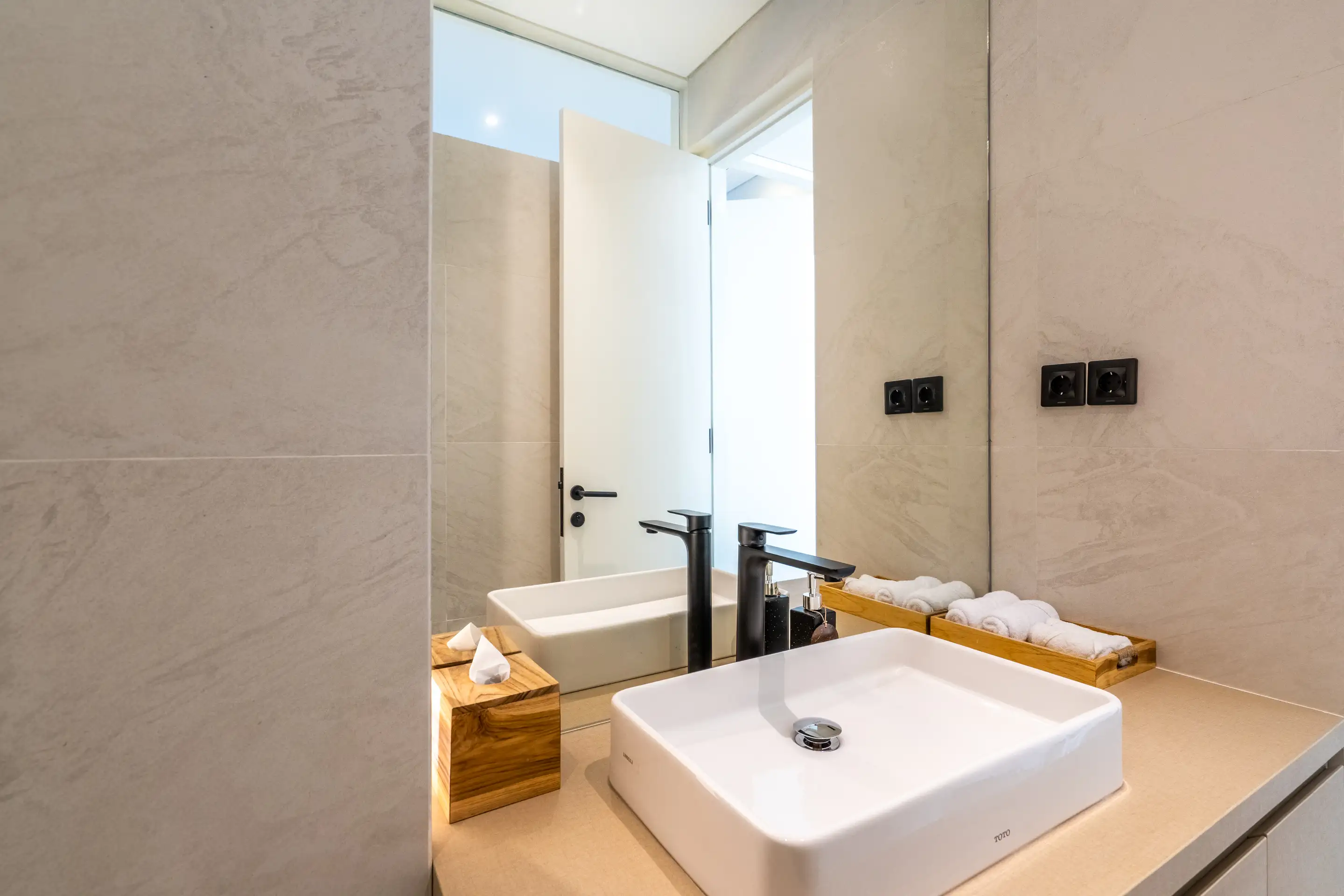 Villa 95m² in Indonesia, Canggu. Priced at 345000$ rent photo-37