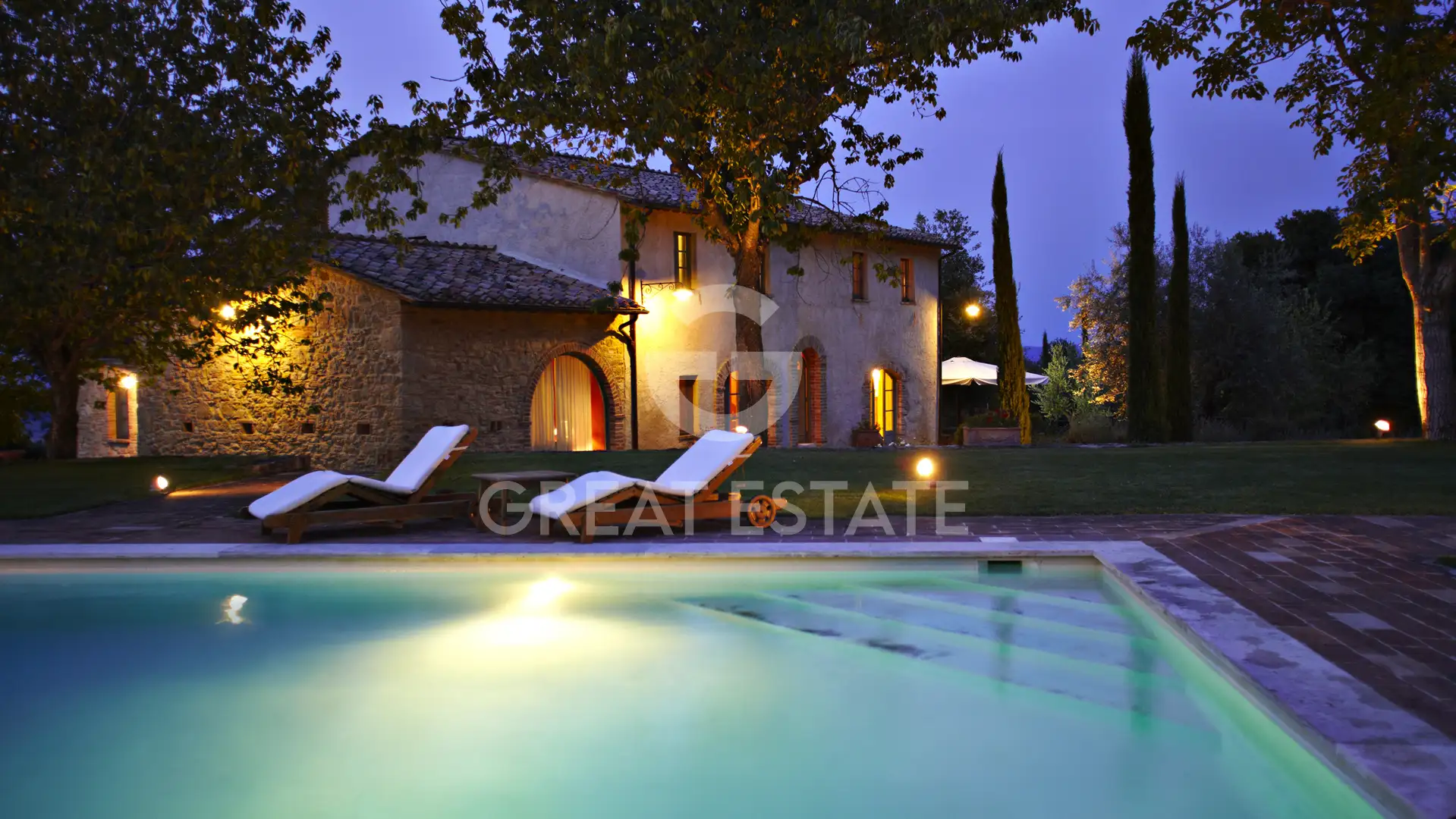 House 713m² in Italy, Siena. Priced at 3700000€ rent photo-13