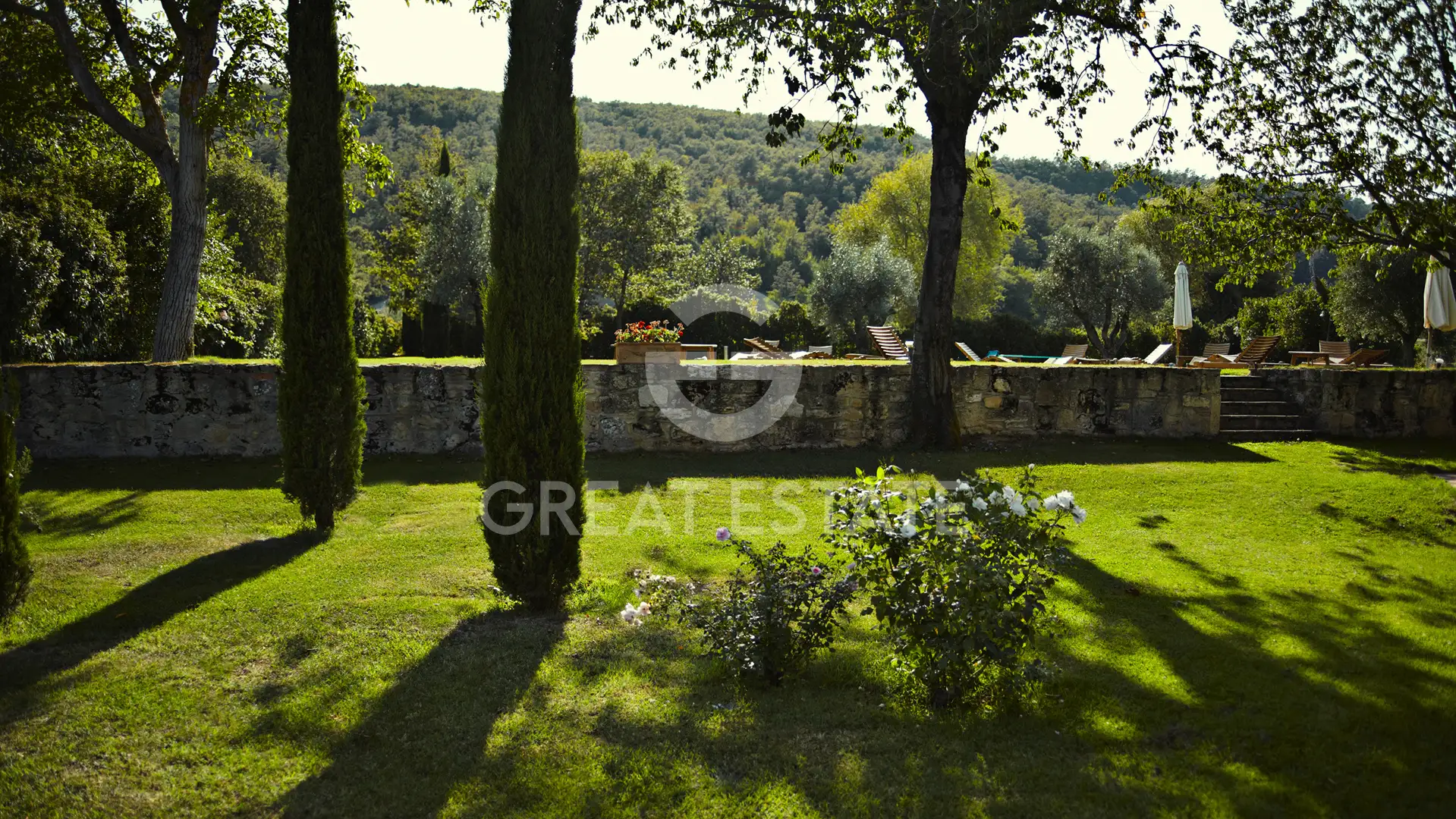 House 713m² in Italy, Siena. Priced at 3700000€ rent photo-15