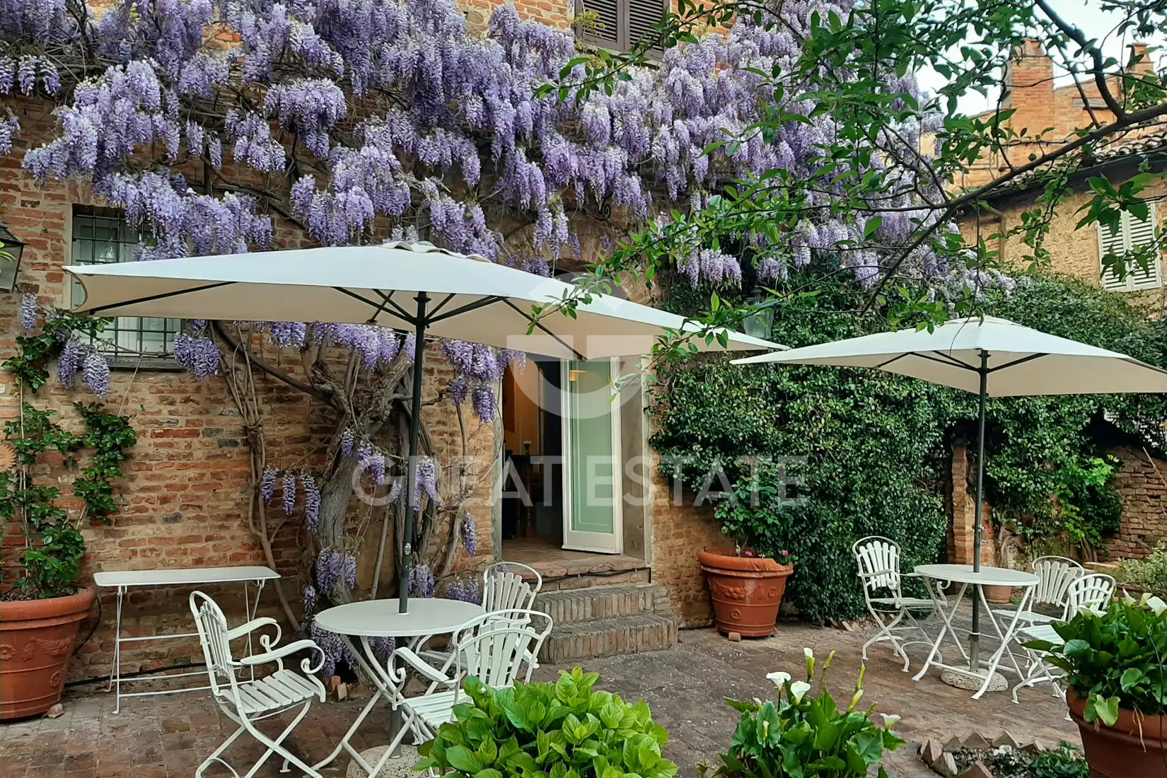 Villa 479m² in Italy, Perugia. Priced at 890000€ rent photo-3