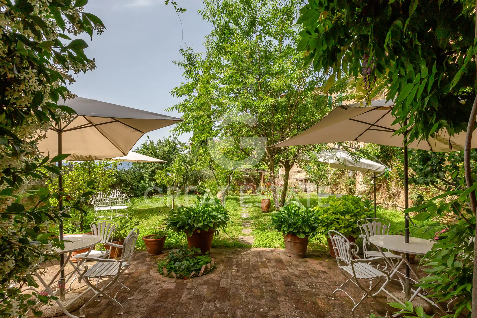 Villa 479m² in Italy, Perugia. Priced at 890000€ rent photo-4