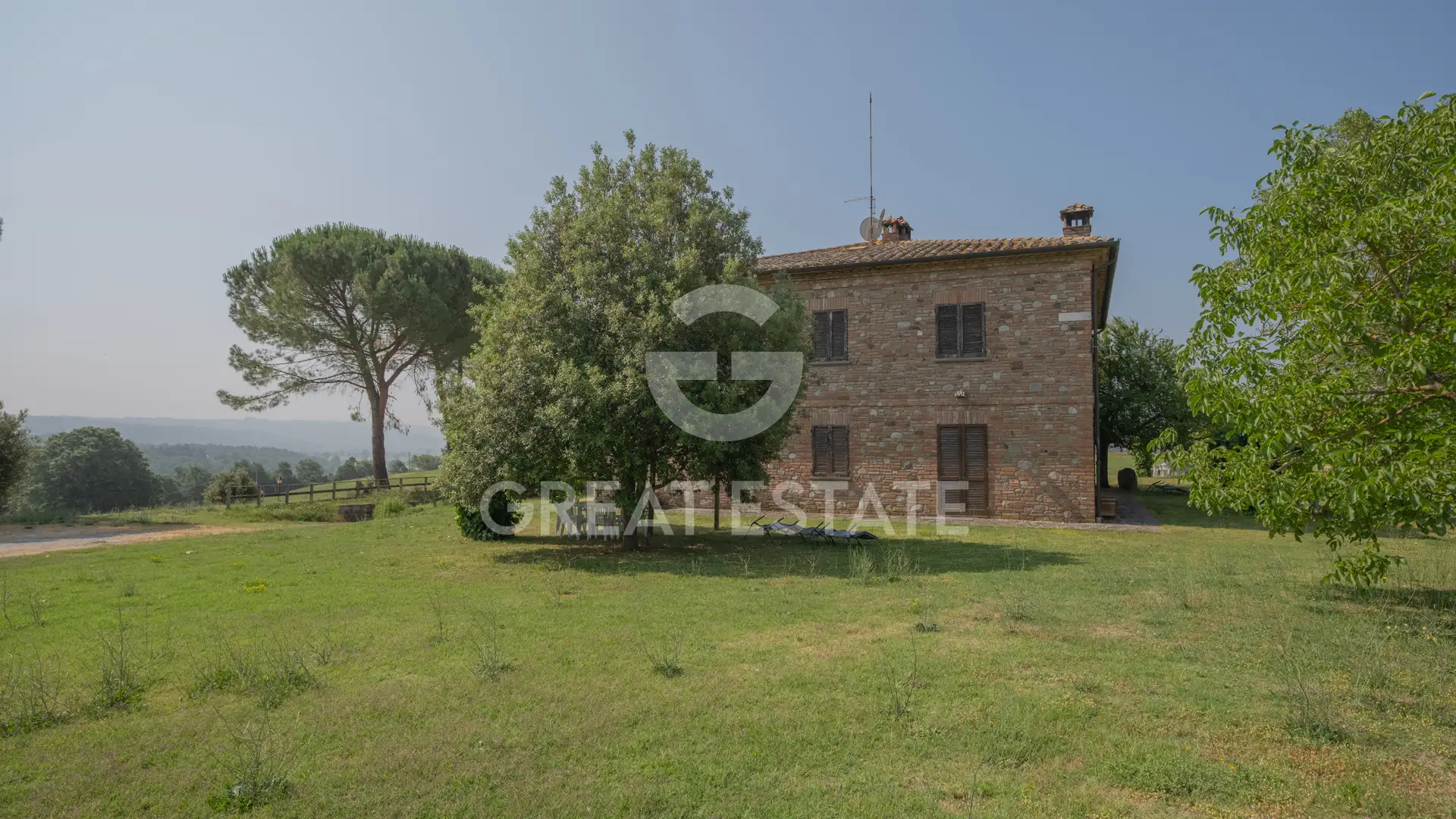 House 2414m² in Italy, Perugia. Priced at 4000000€ rent photo-3