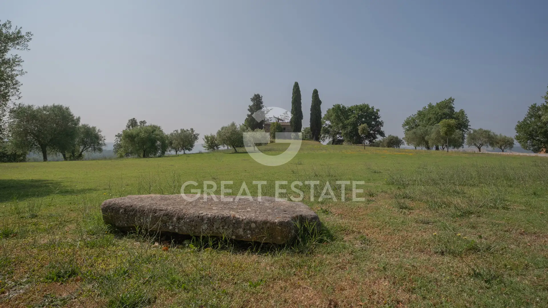 House 2414m² in Italy, Perugia. Priced at 4000000€ rent photo-6