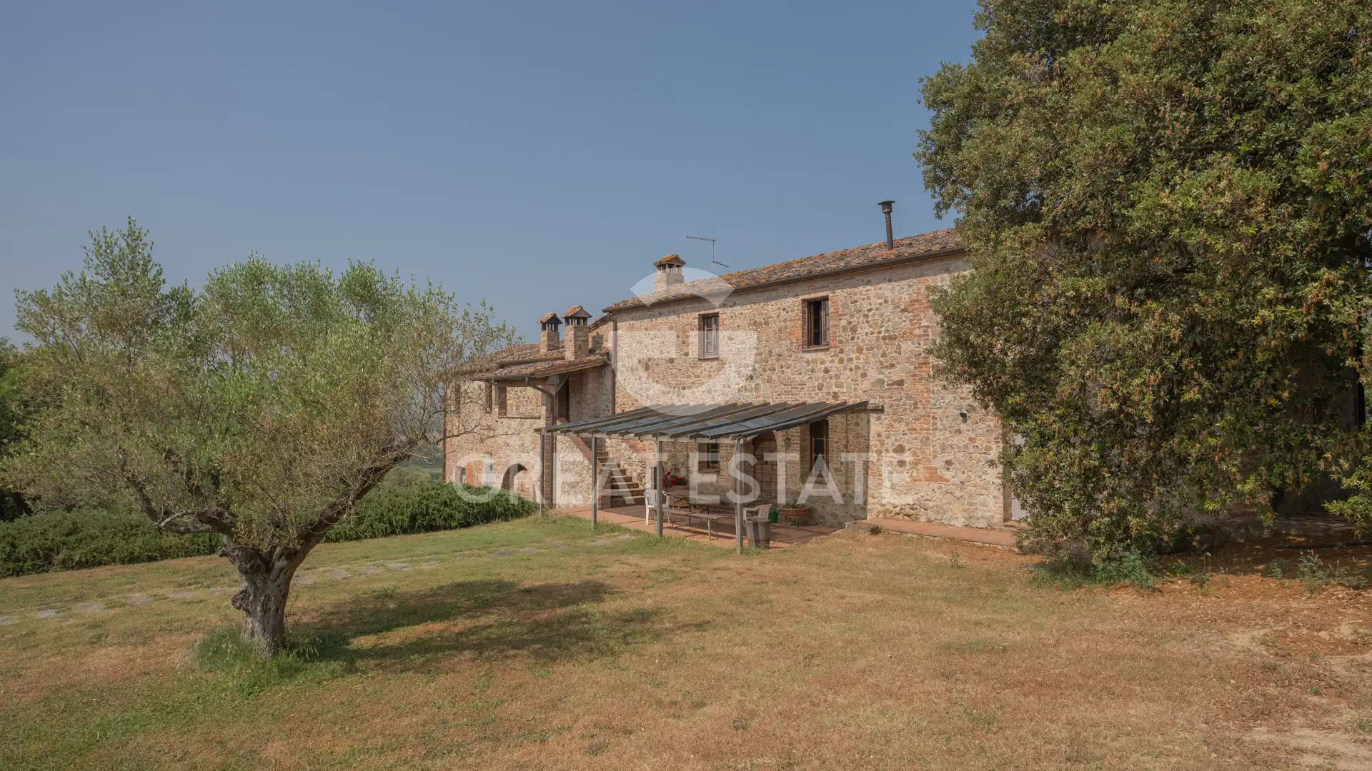 House 2414m² in Italy, Perugia. Priced at 4000000€ rent photo-9