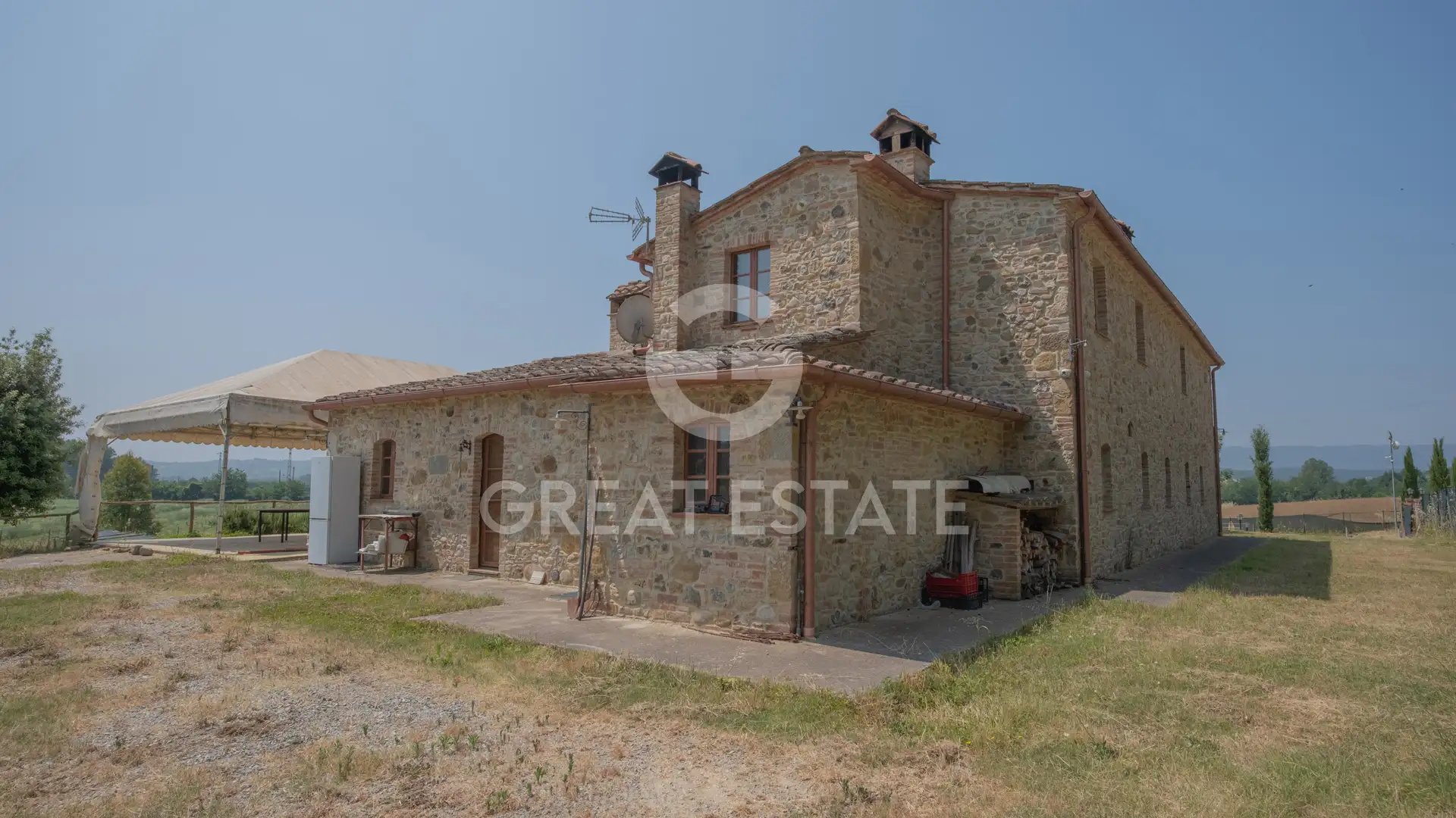House 2414m² in Italy, Perugia. Priced at 4000000€ rent photo-13