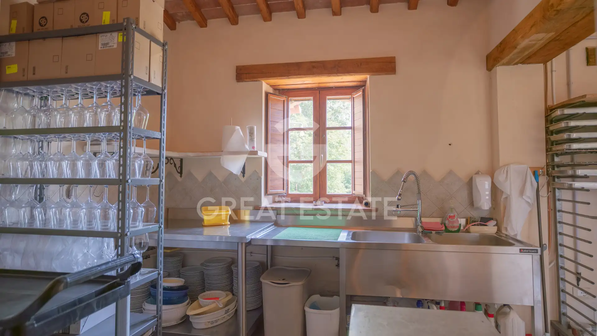 House 537m² in Italy, Perugia. Priced at 1450000€ rent photo-8