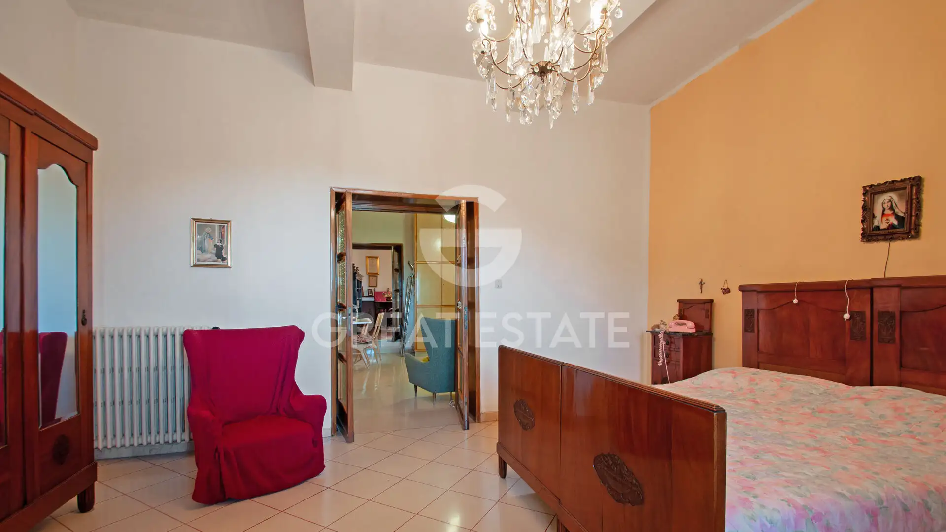 Flat 310m² in Italy, Siena. Priced at 420000€ rent photo-11