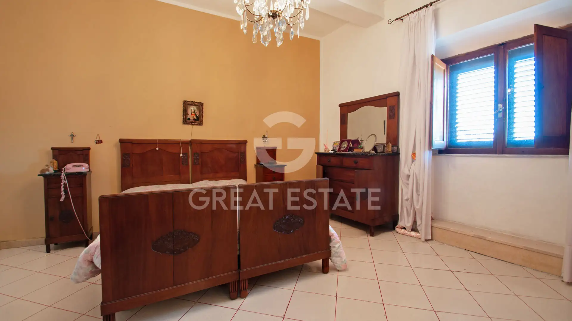 Flat 310m² in Italy, Siena. Priced at 420000€ rent photo-12