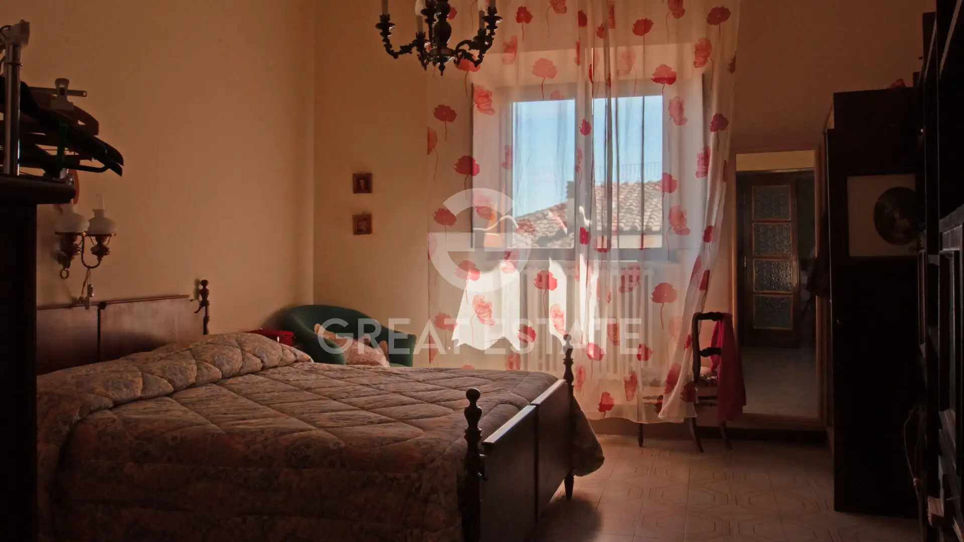 Flat 310m² in Italy, Siena. Priced at 420000€ rent photo-13