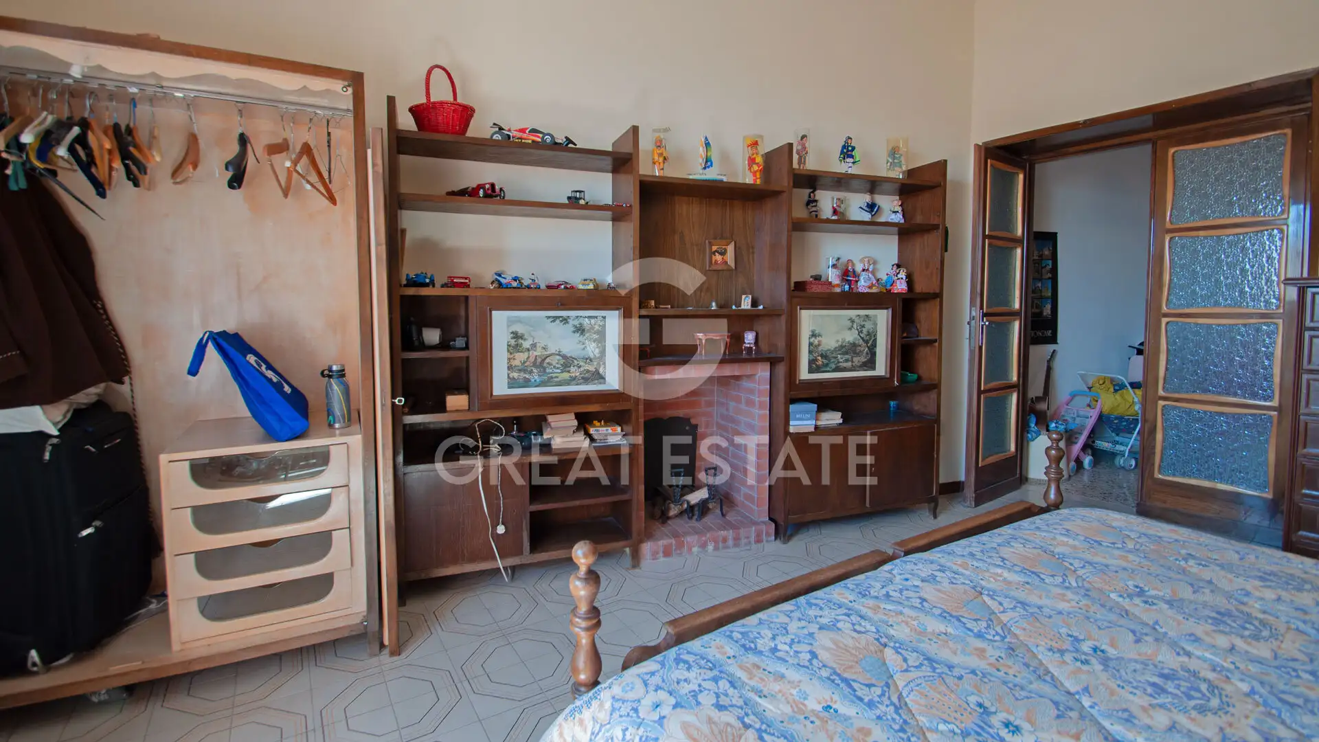 Flat 310m² in Italy, Siena. Priced at 420000€ rent photo-14