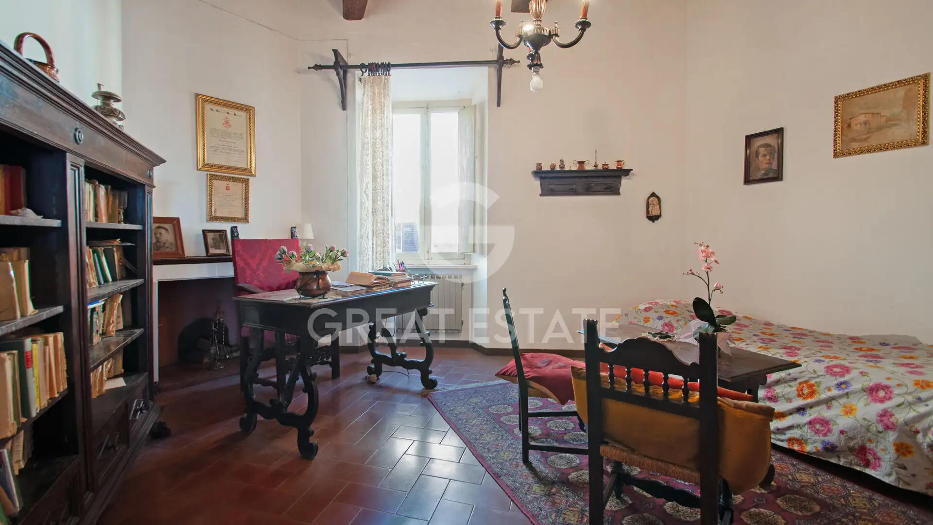 Flat 310m² in Italy, Siena. Priced at 420000€ rent photo-15