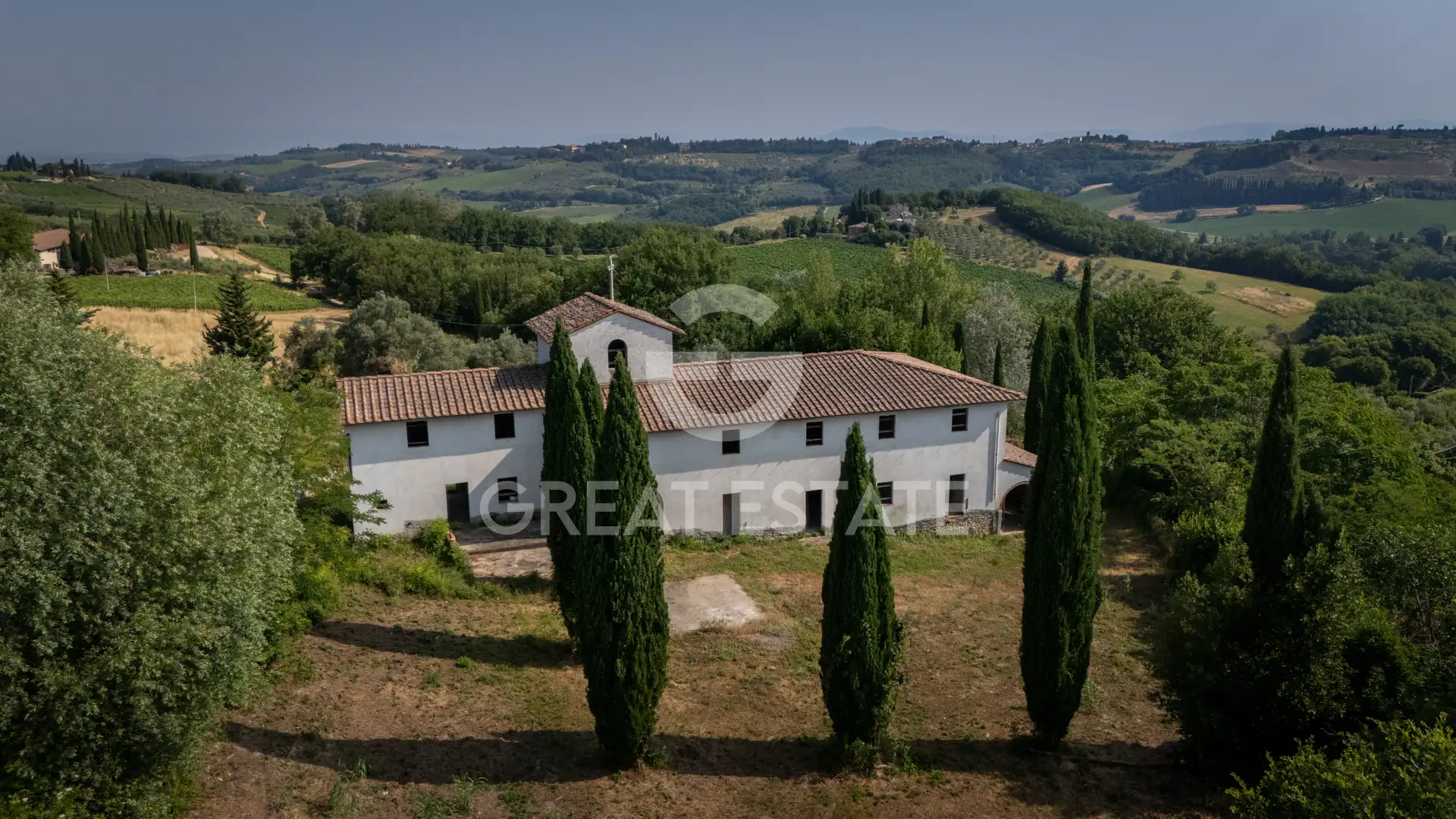 House 660m² in Italy, Florence. Priced at 950000€ rent photo-2