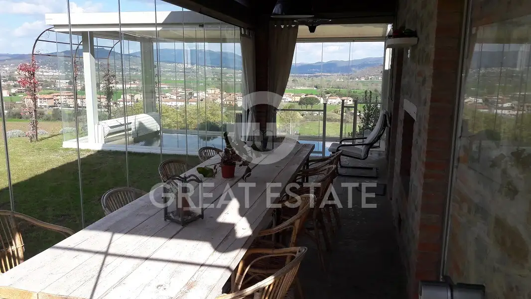 House 303m² in Italy, Perugia. Priced at 875000€ rent photo-5
